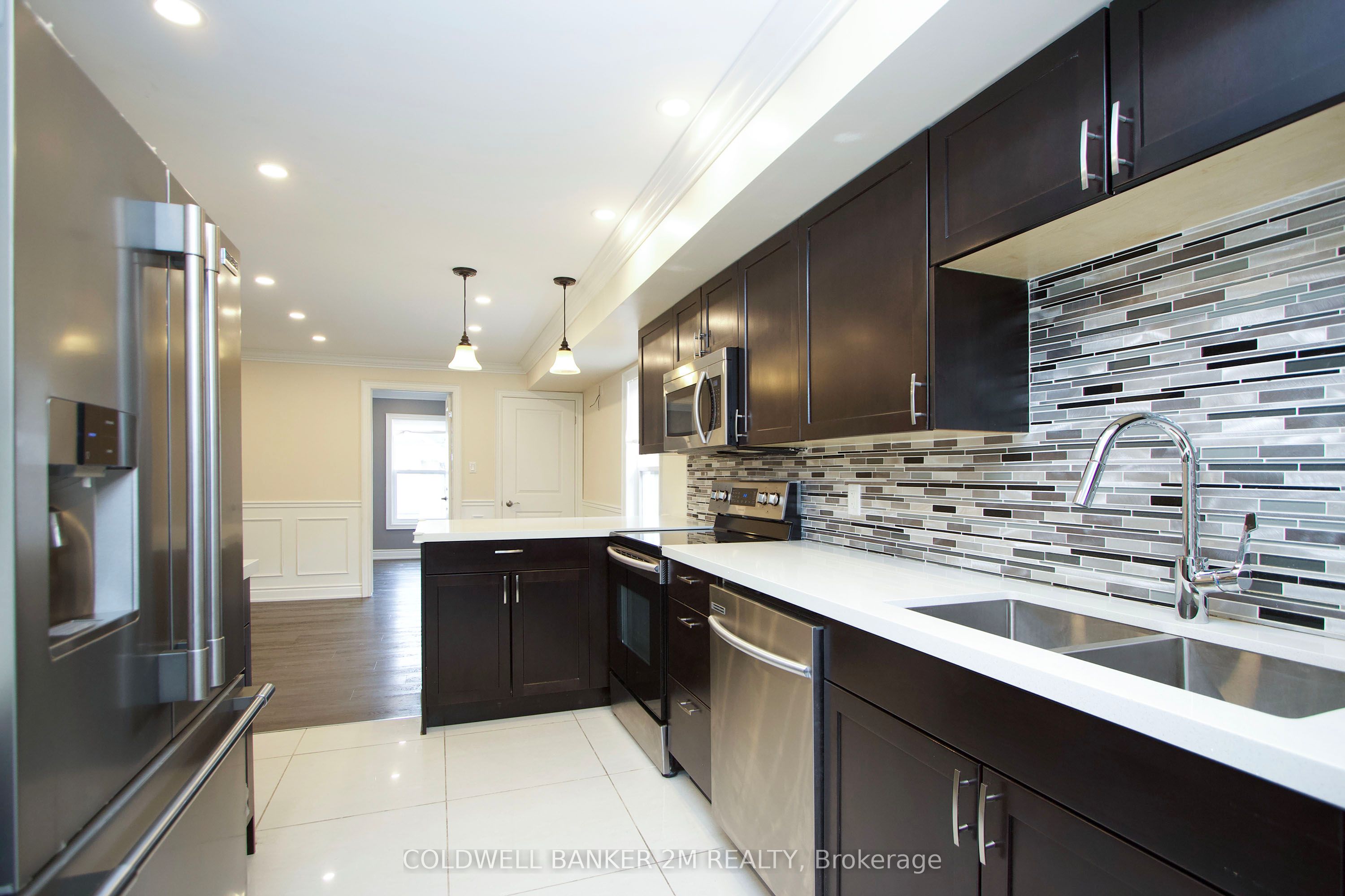 Unit 2 - 242 Kendal Avenue, Oshawa 5