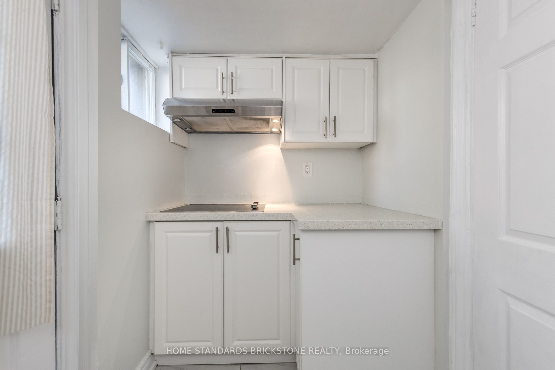 Unit Lower - 792 Pape Avenue, Toronto 4