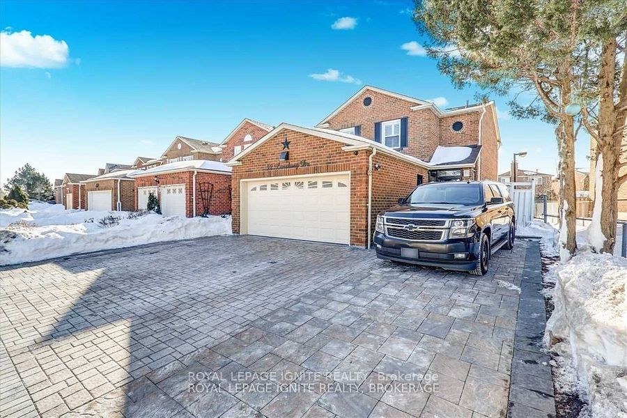 Unit Bsmt - 32 Lansbury Drive, Scarborough 3