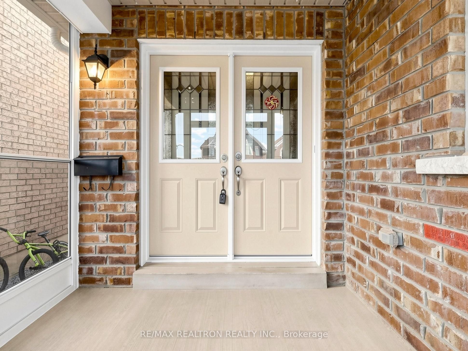 59 Jevons Drive, Ajax 2