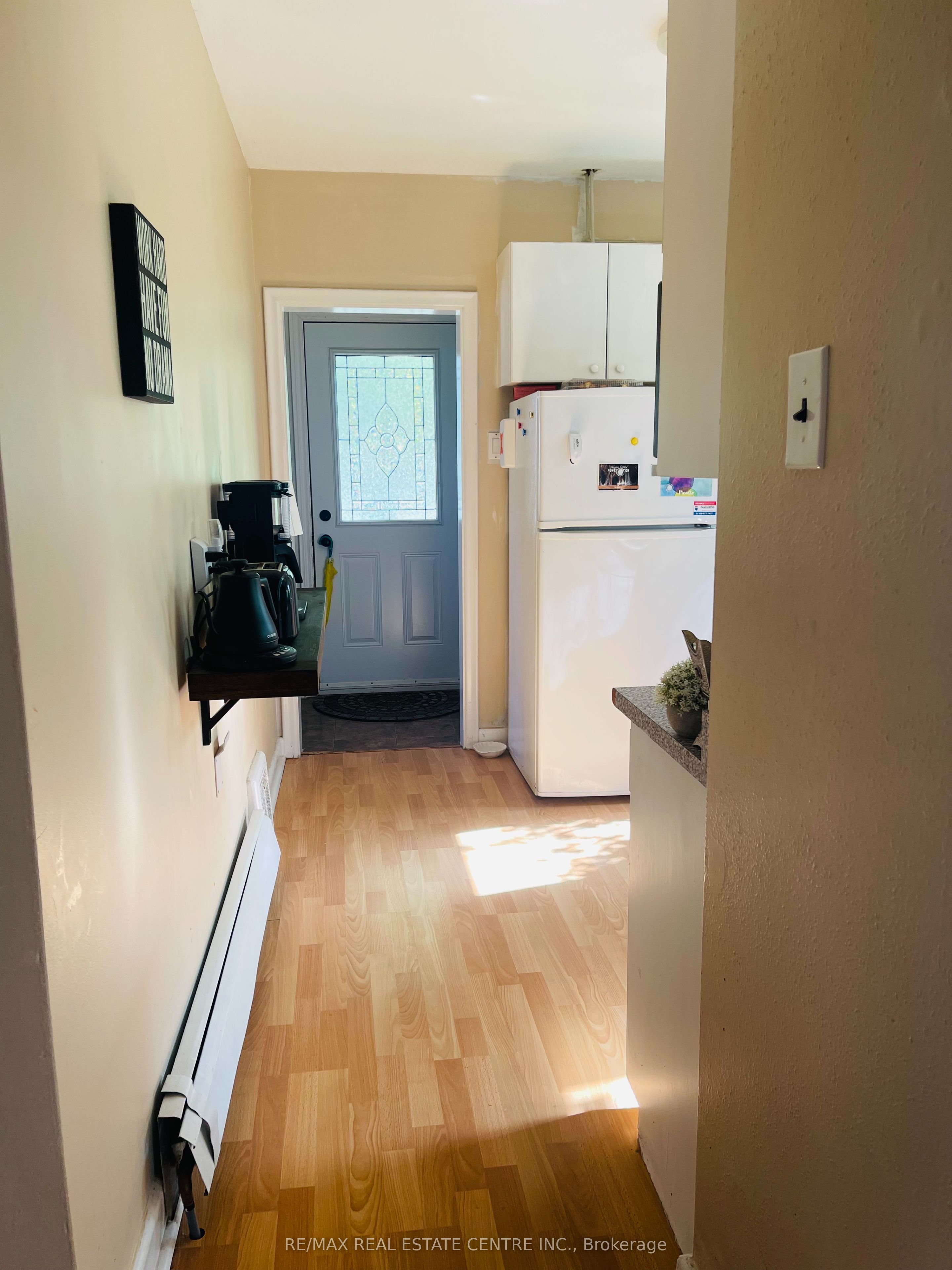 Unit Main Floor - 34 Singleton Road, Scarborough 5