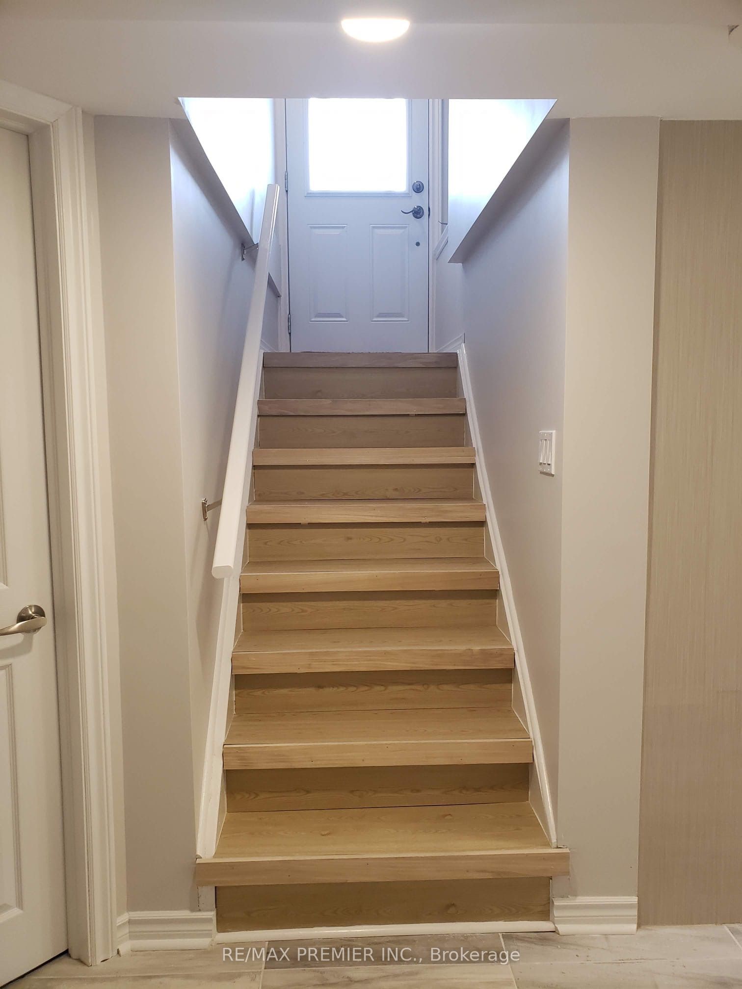Unit Lower - 40 Byng Avenue, Oshawa 2