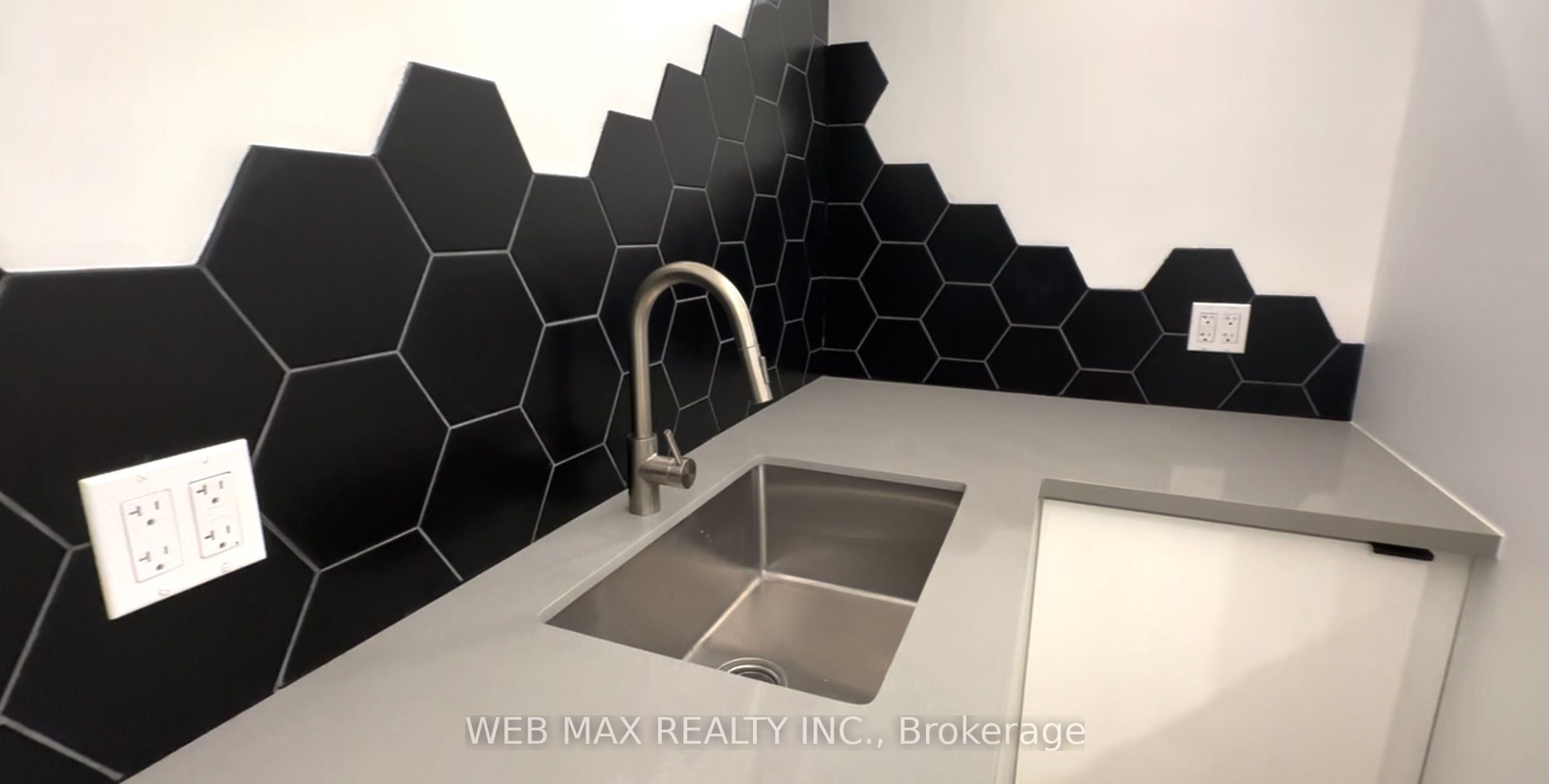 Unit 2 - 173 Milverton Boulevard, Toronto 3