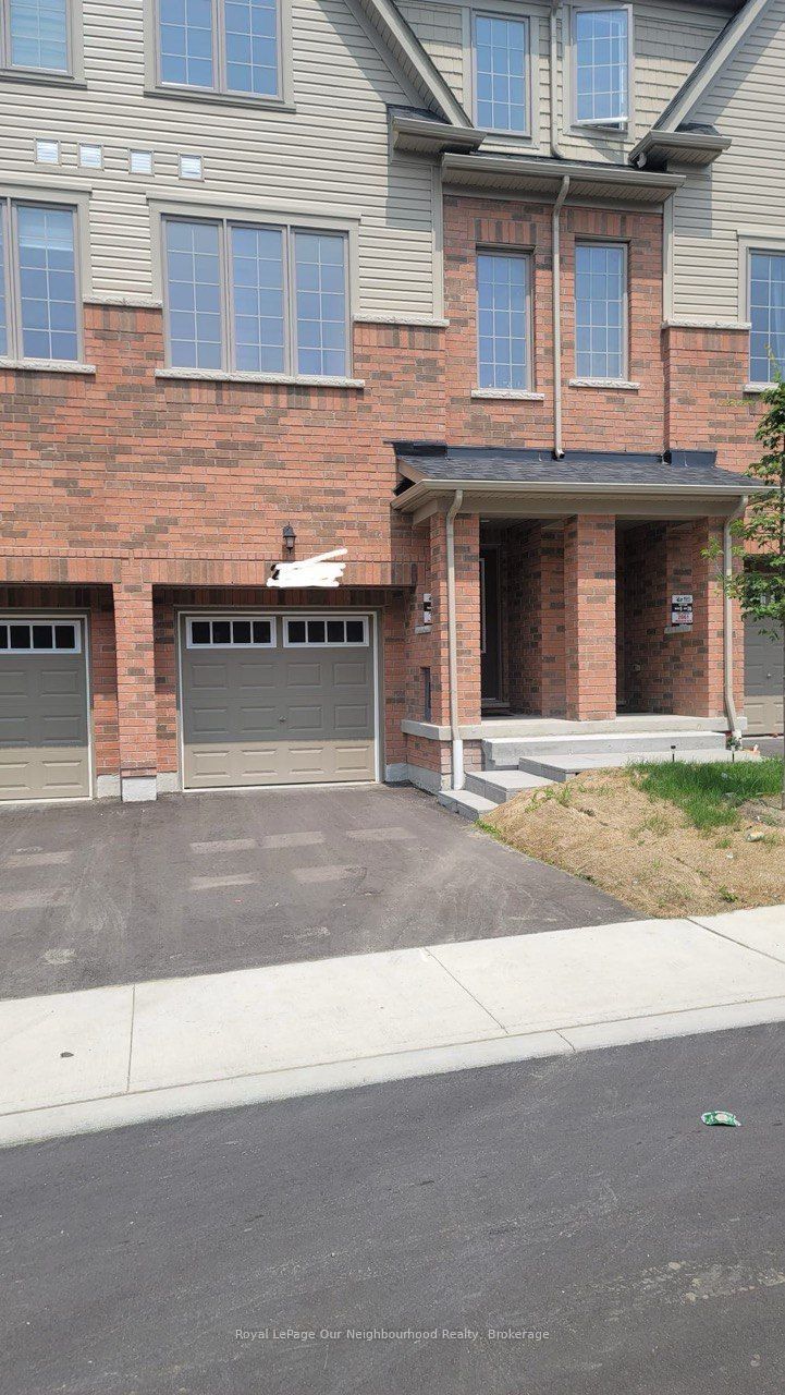 2663 Magdalen Path, Oshawa 1