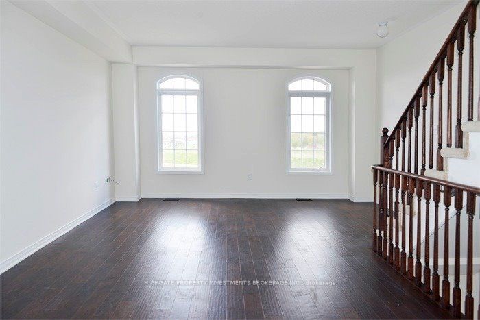 Unit Main & Upper - 6 Harper Hill Drive, Ajax 4