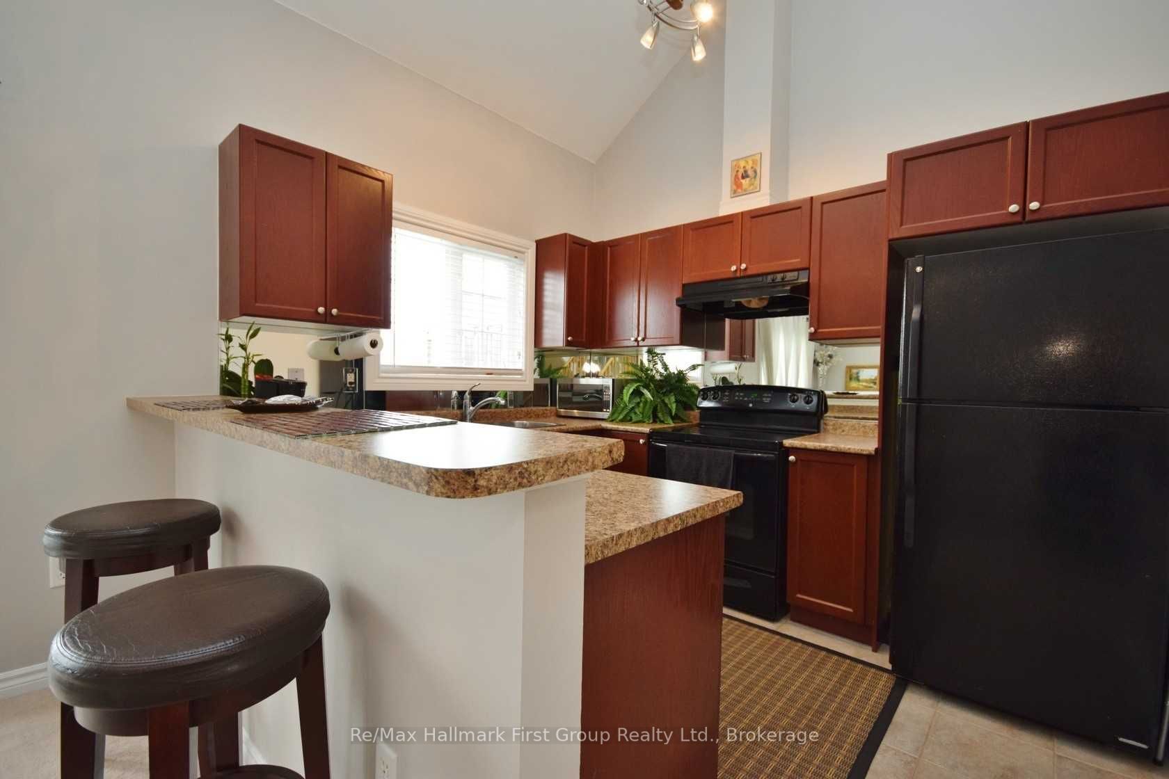 Unit Bedroom - 44 Wicker Park Way, Whitby 2