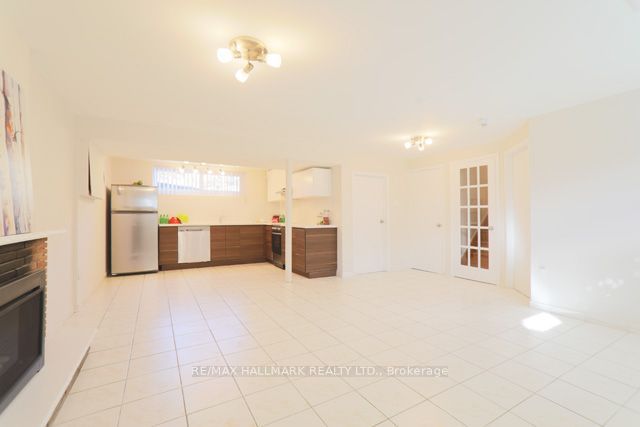 Unit Lower - 45 Landfair Crescent, Scarborough 3