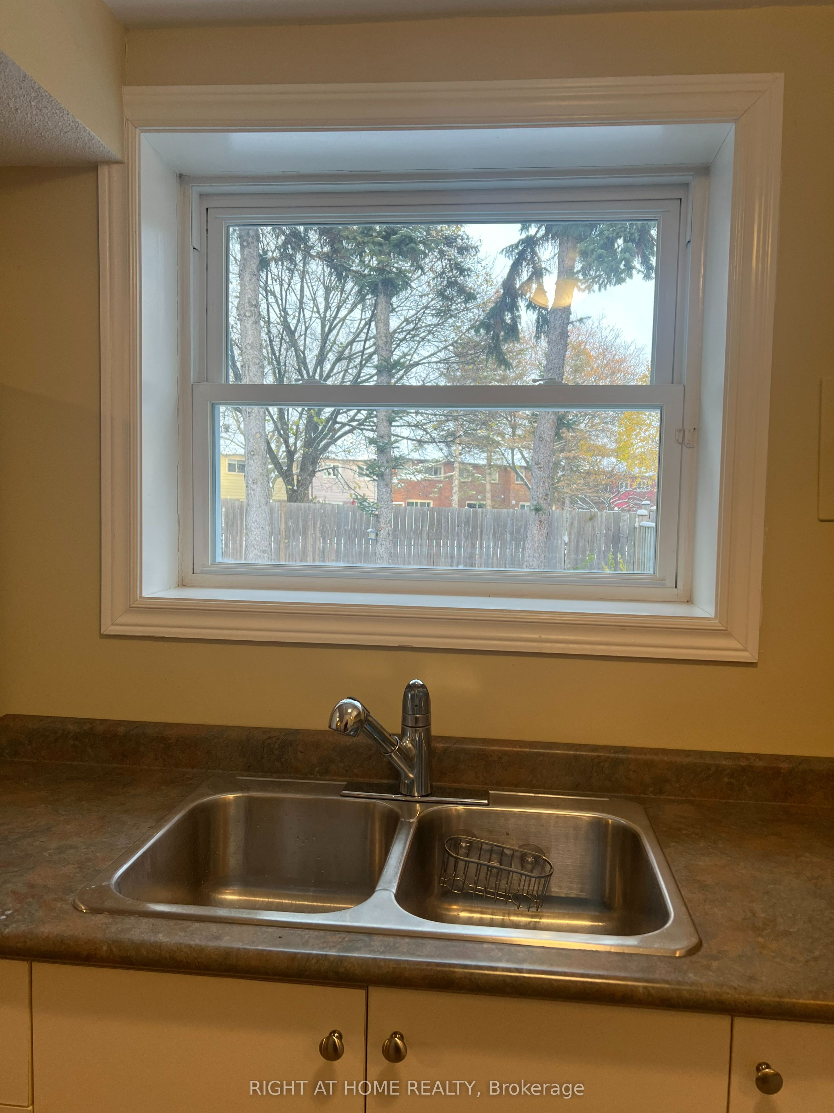Unit basement - 11 Myrna Lane W, Scarborough 3