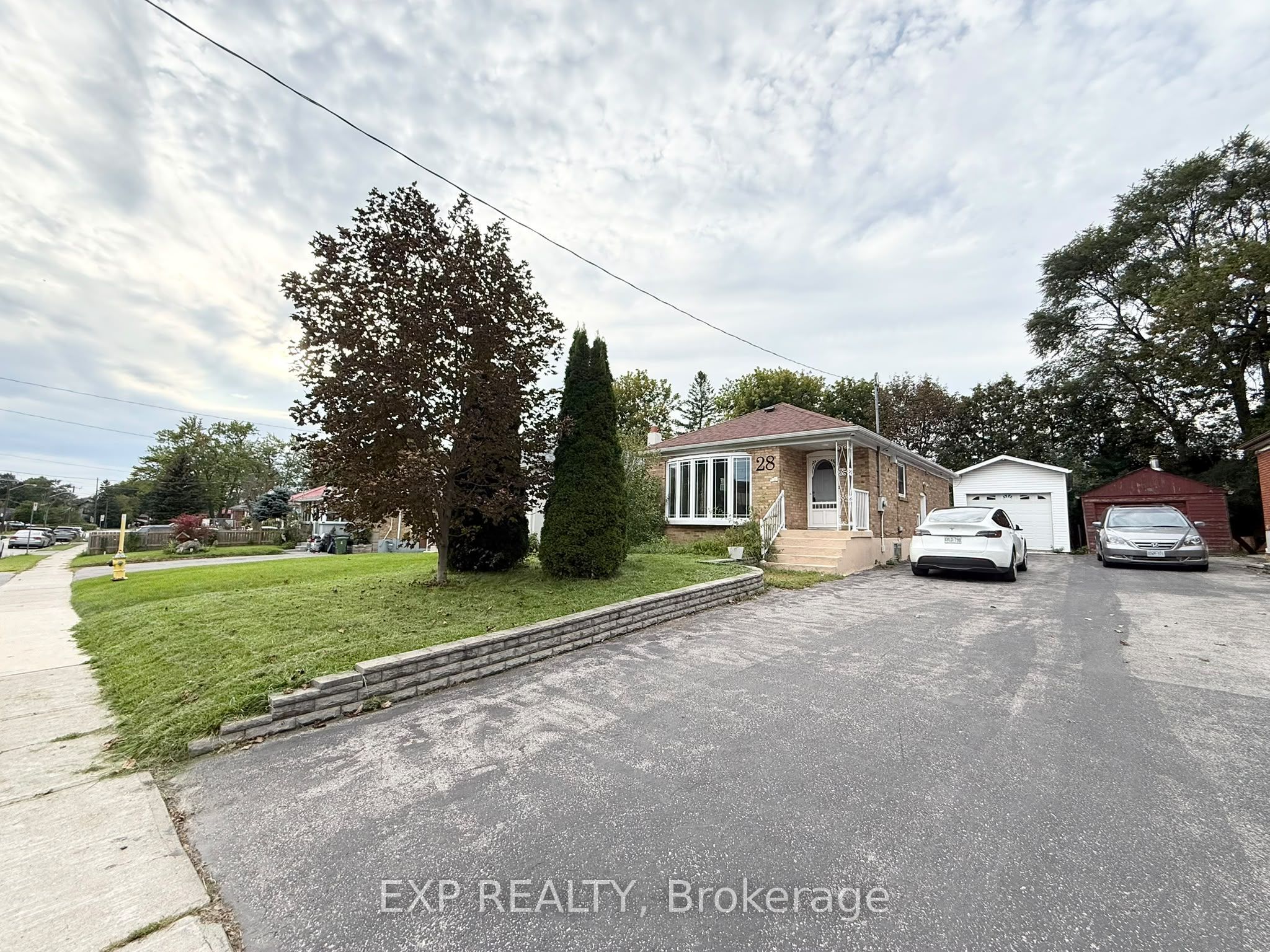 28 Seminole Avenue, Scarborough 2