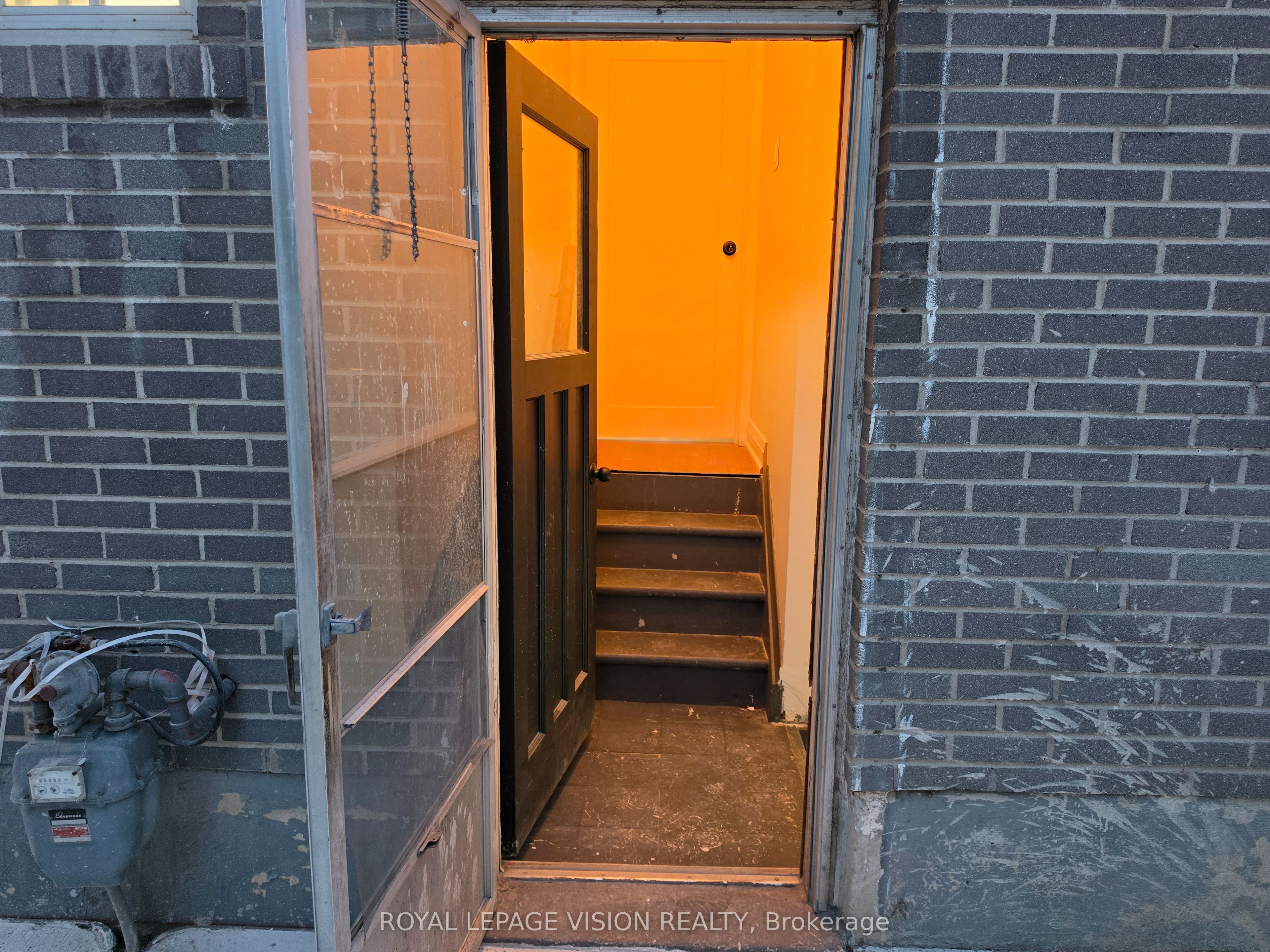 Unit Bsmt 1 - 706 Leaside Street, Pickering 4