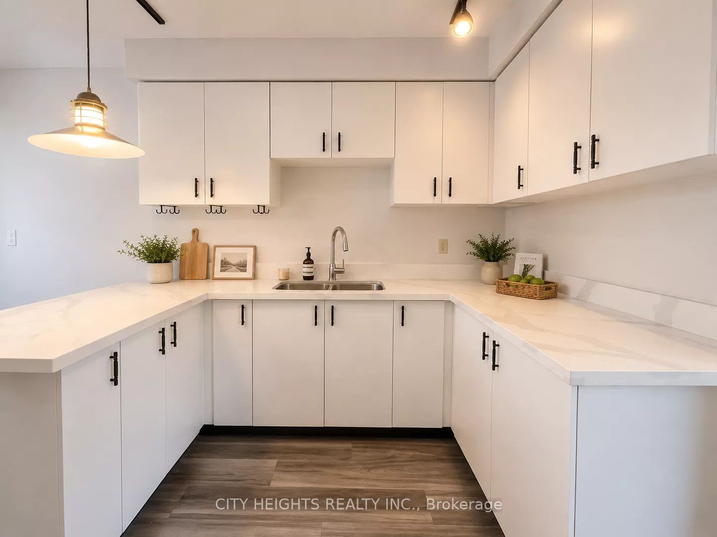 Unit upper level - 164 Daniels Crescent, Ajax 5