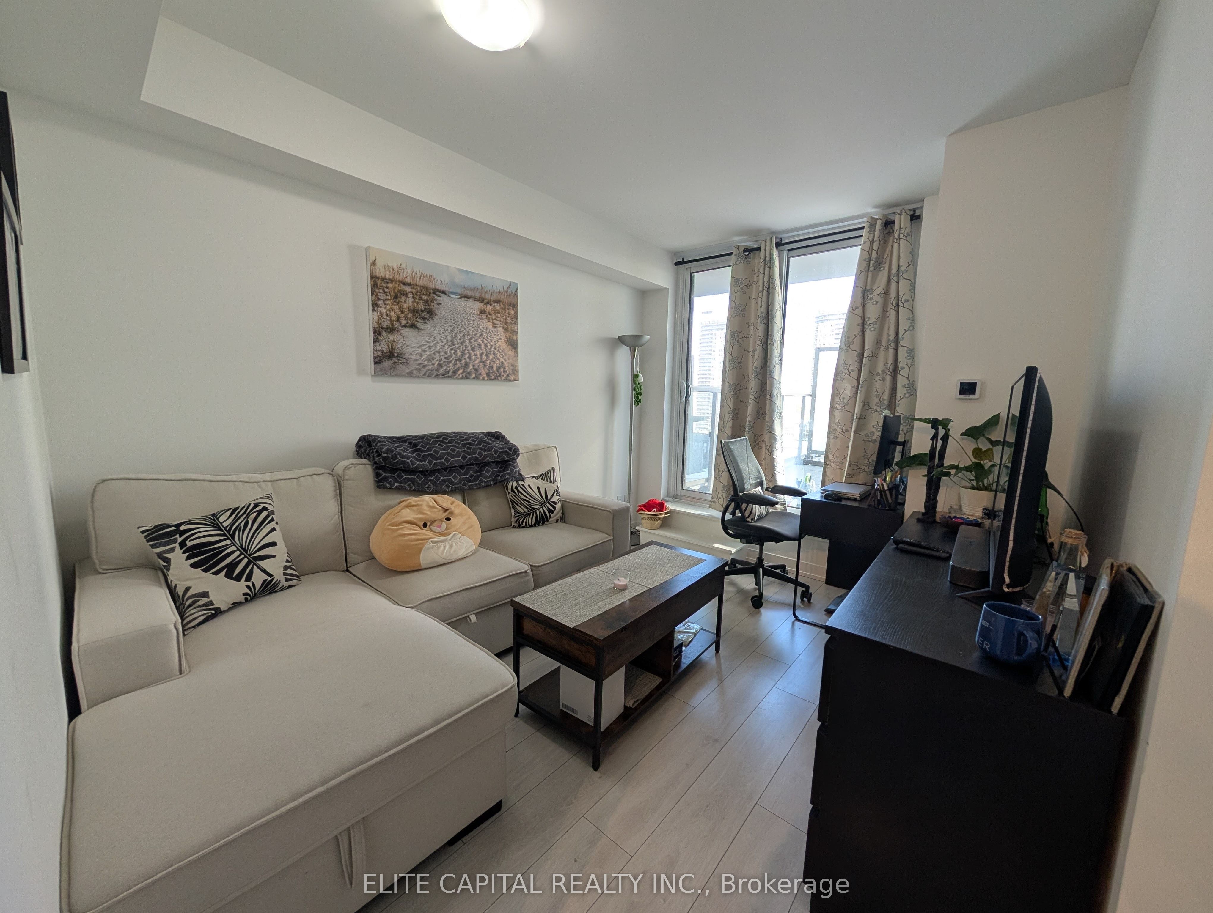 Unit 923 - 2031 Kennedy Road, Scarborough 4