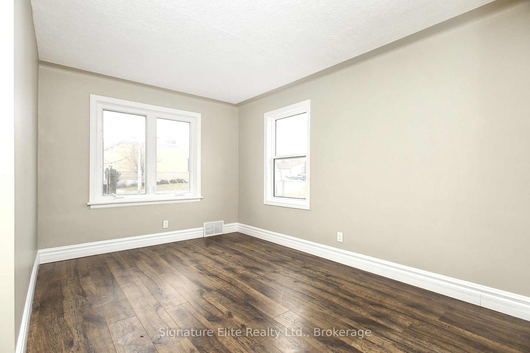 Unit Upper - 254 Hibbert Avenue, Oshawa 2