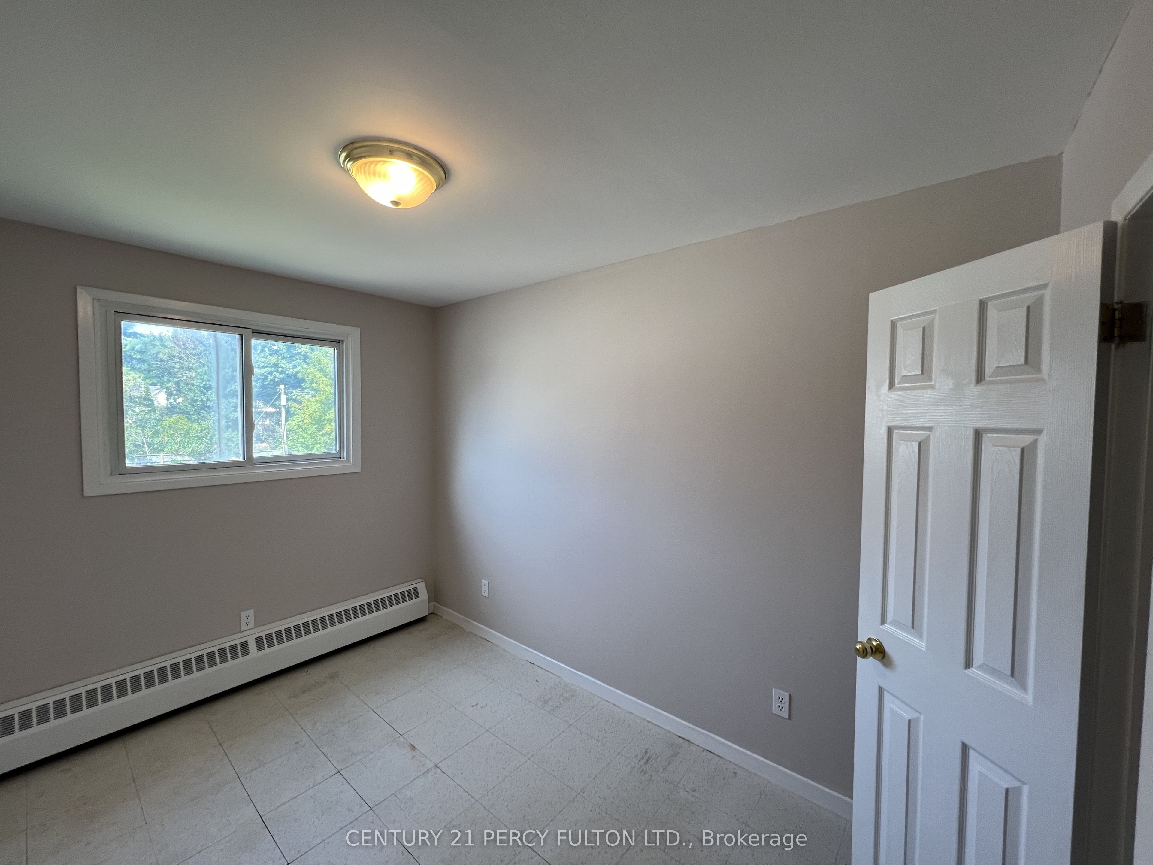 Unit 3 - 86 Brock Street E, Oshawa 5