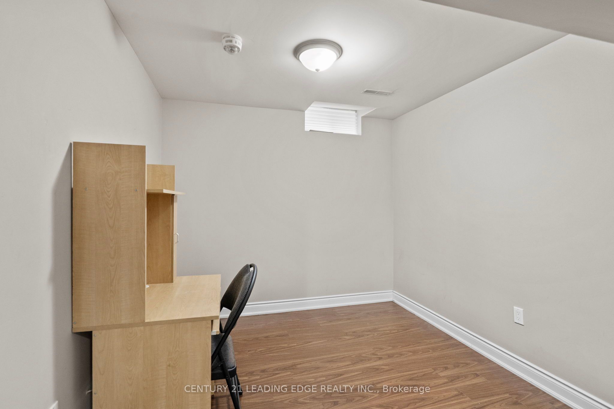 Unit Bsmt - 1020 Colonial Street, Pickering 3