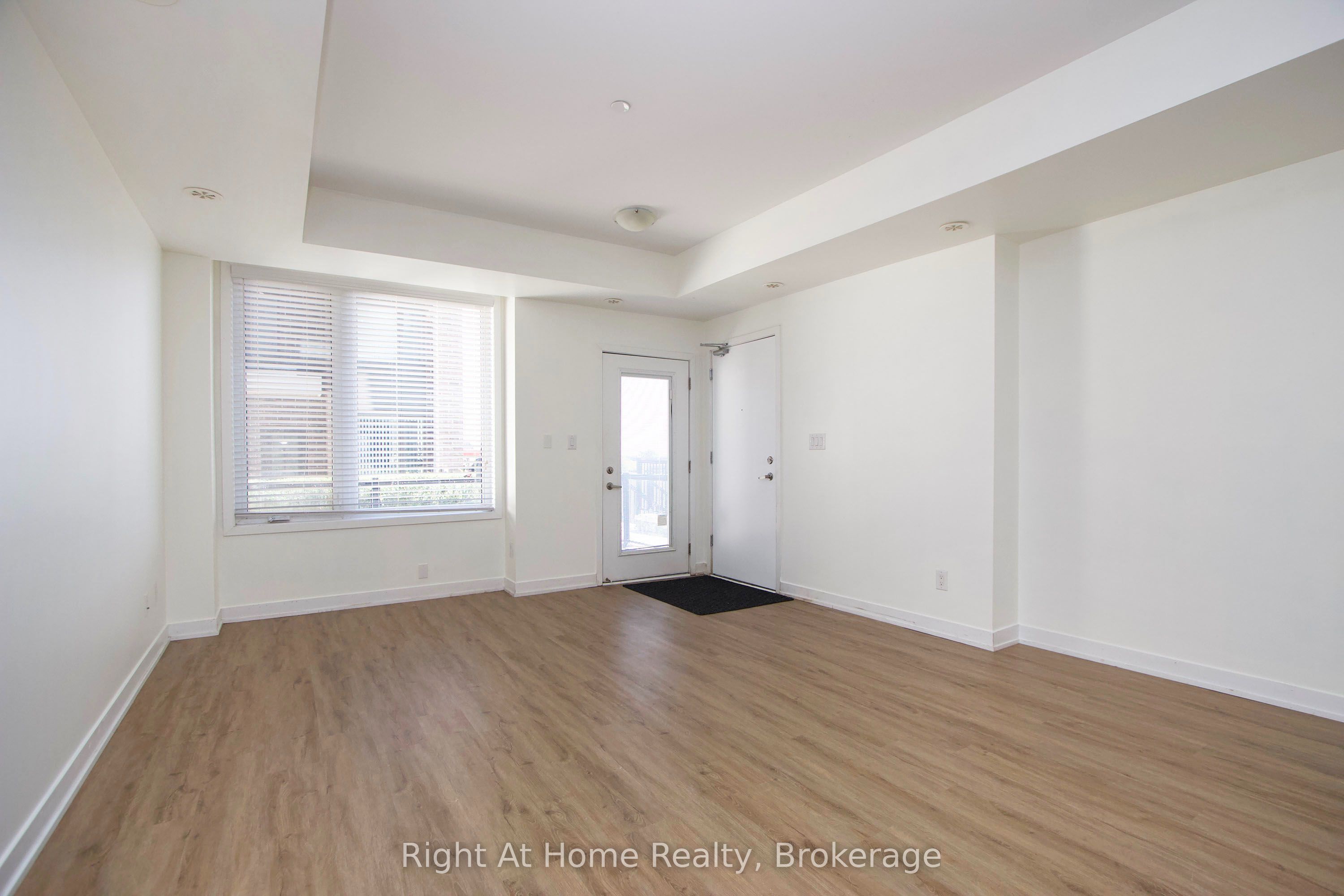 Unit 405 - 1460 Whites Road, Pickering 3