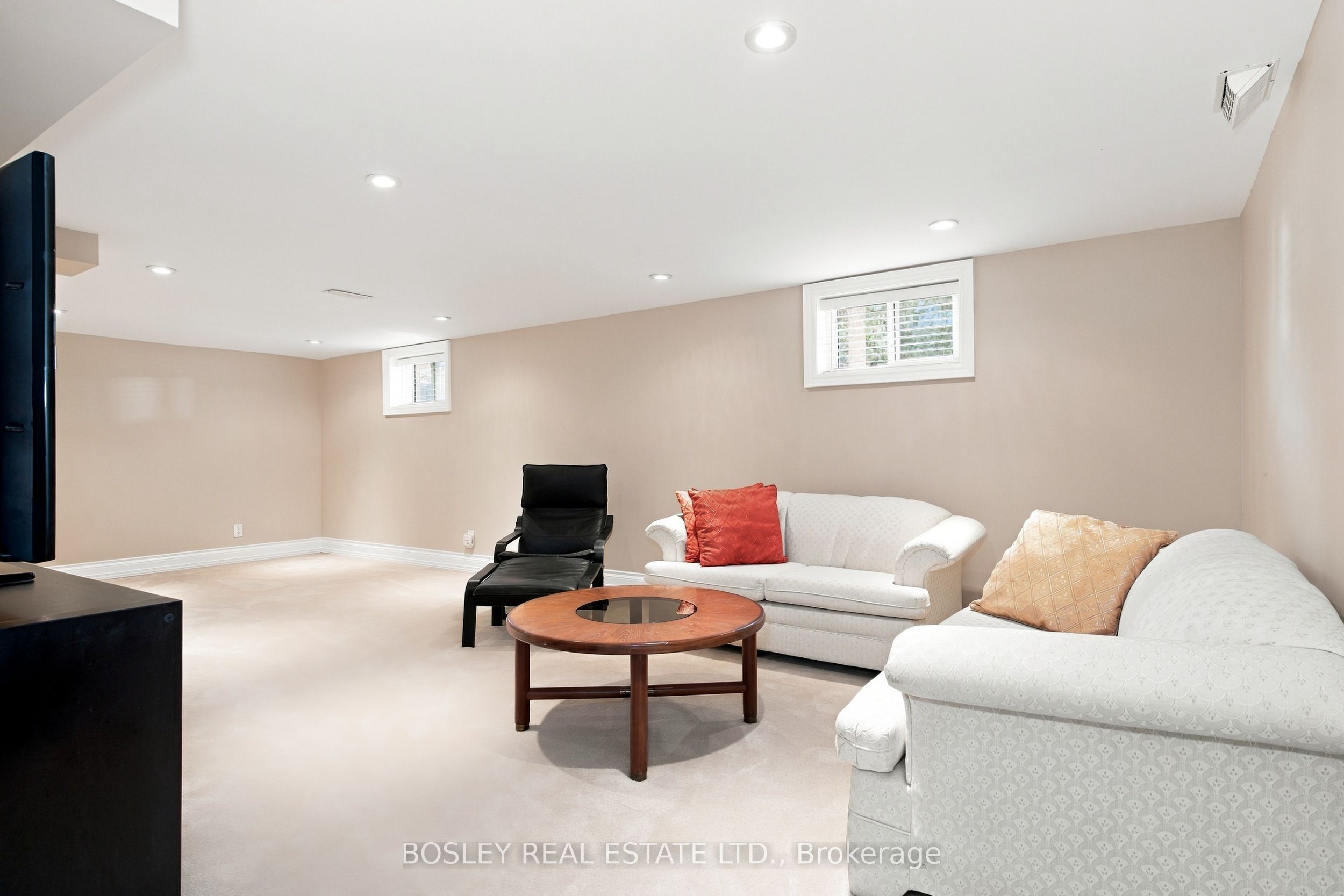 Unit Lower - 9 George Jones Street, Ajax 5