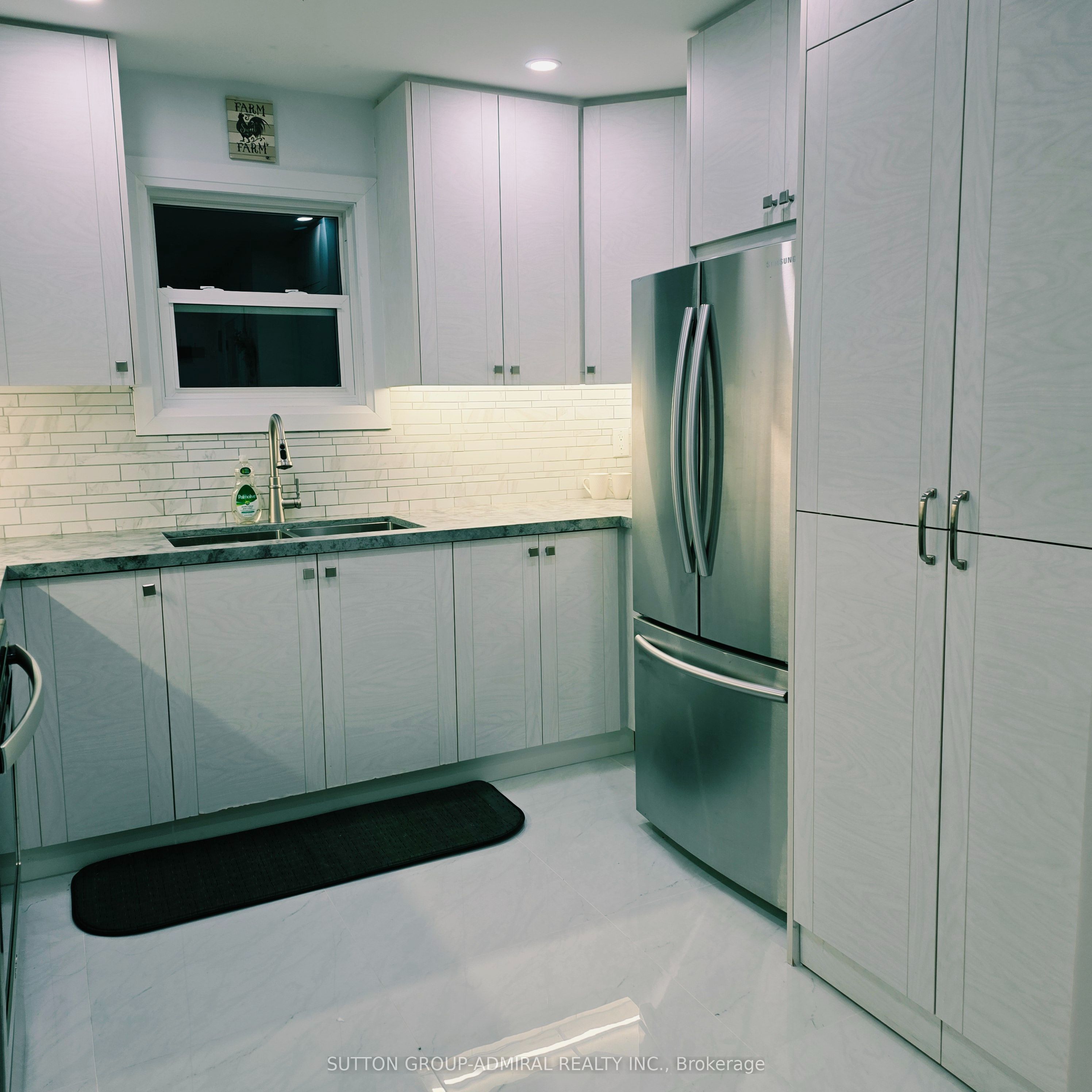33 Tresher Court, Ajax 4