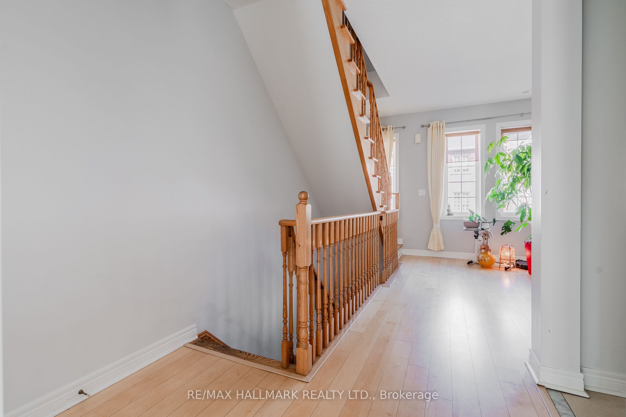 24 Carnahan Terrace, Toronto 3