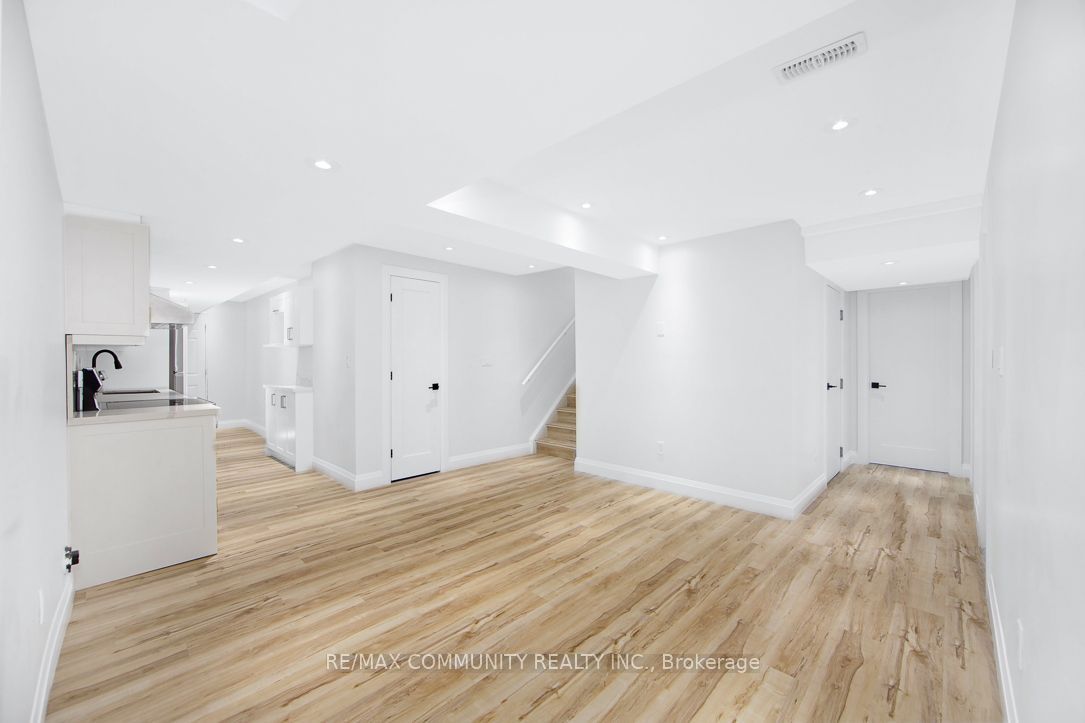 Unit Bsmt - 2447 Moonlight Crescent, Pickering 4