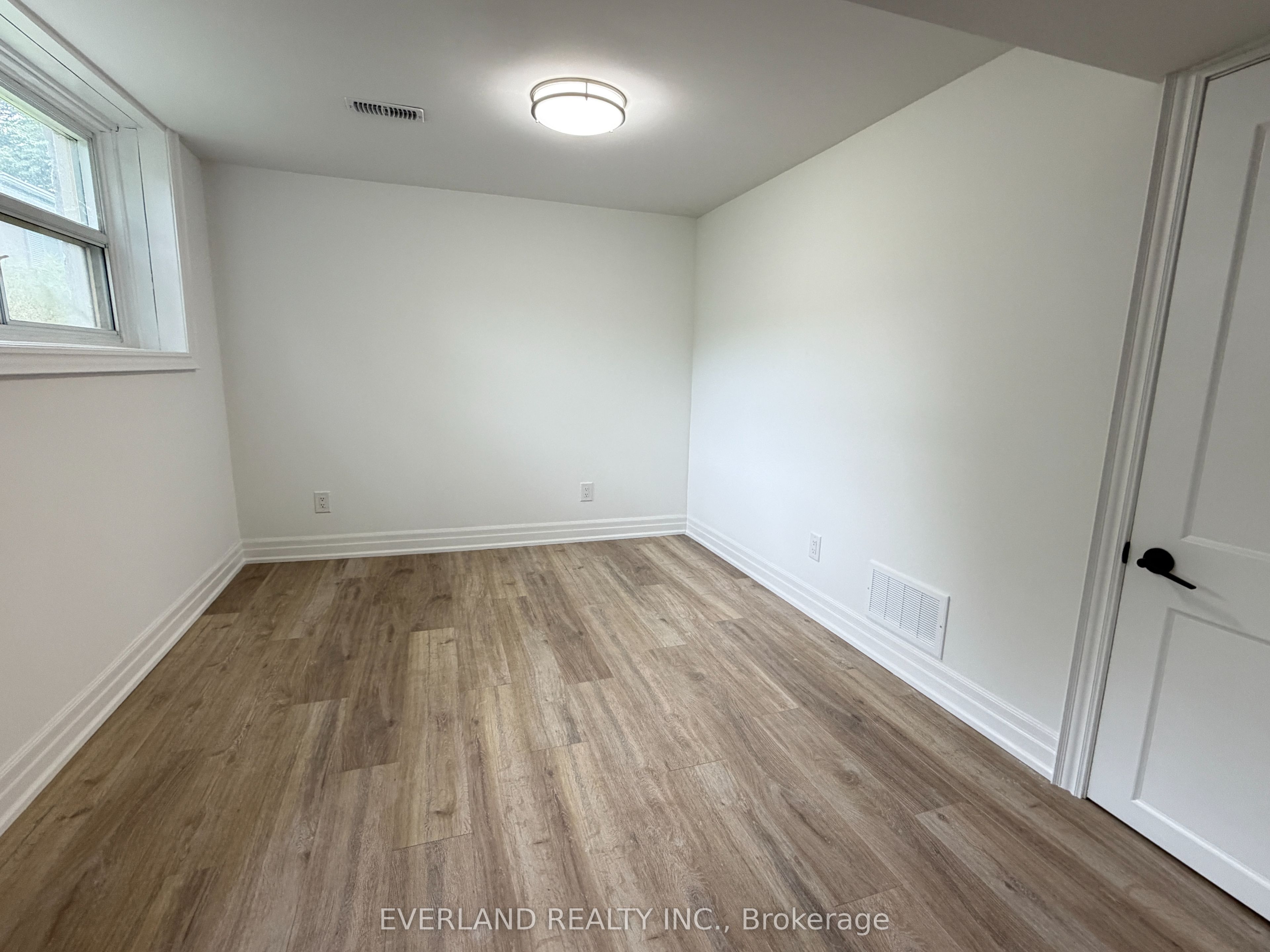 Unit Basement - 116 Sylvan Avenue, Scarborough 5
