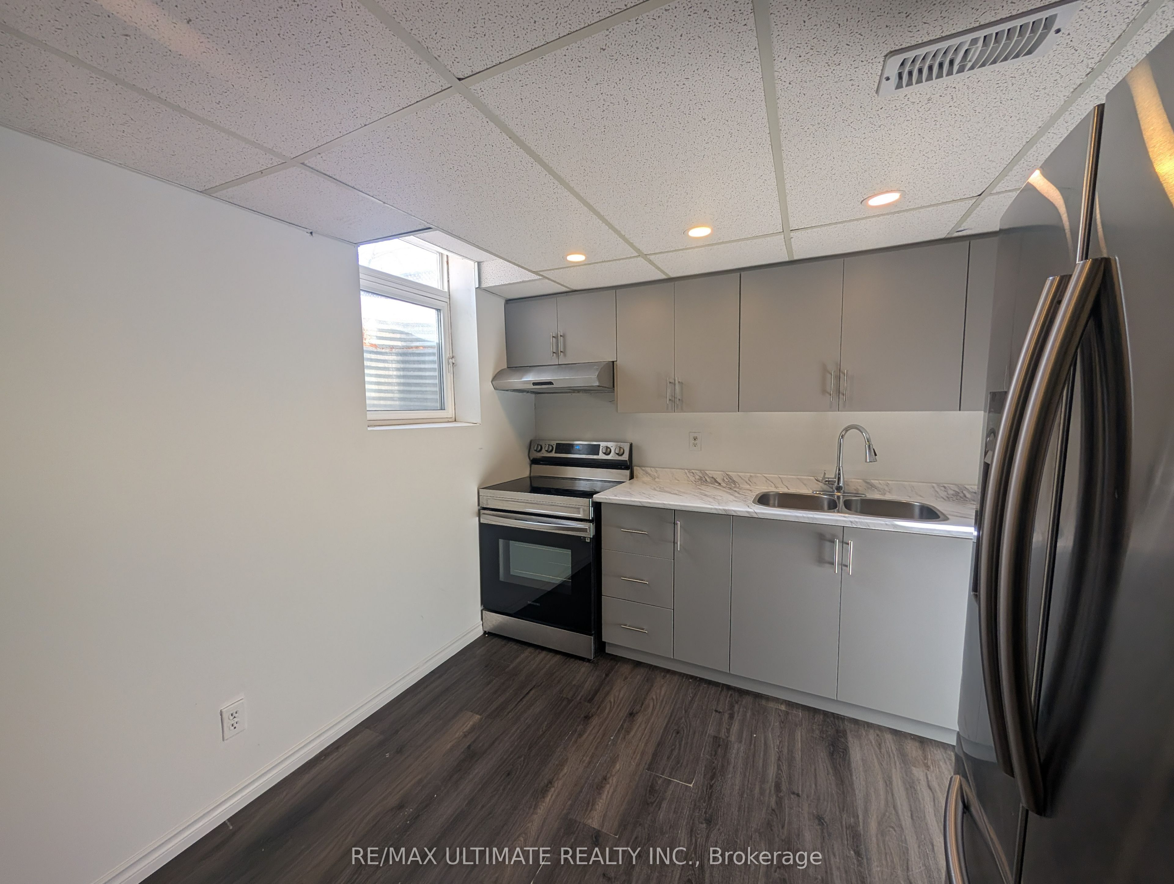 Unit Basement - 573 Sheppard Avenue, Pickering 4