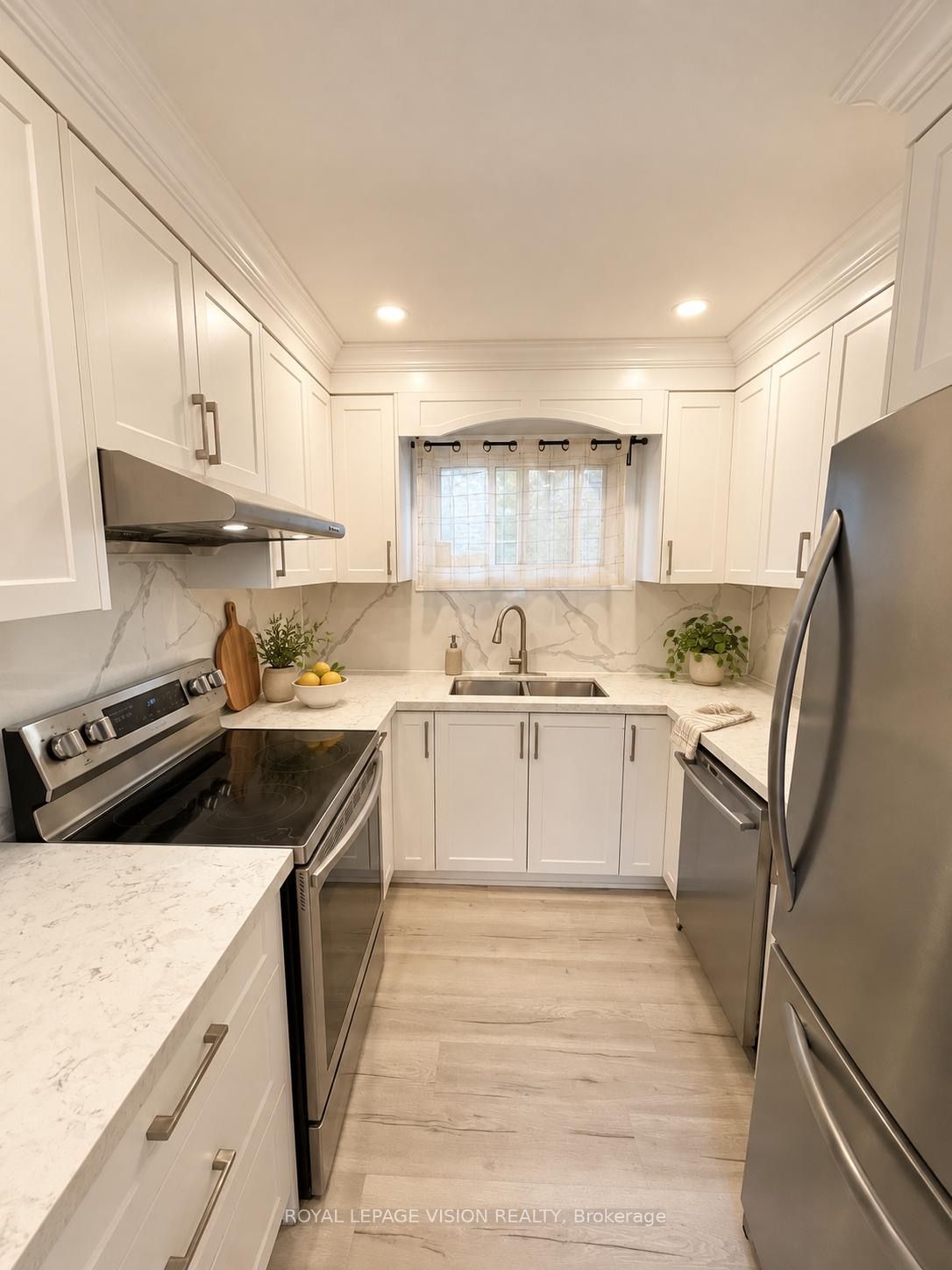47 Nassau Street, Oshawa 5
