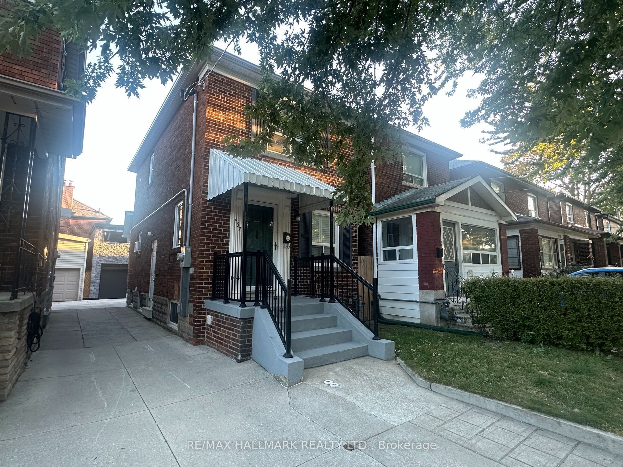 Unit Main & 2nd Floors - 457 Mortimer Avenue, Toronto 2