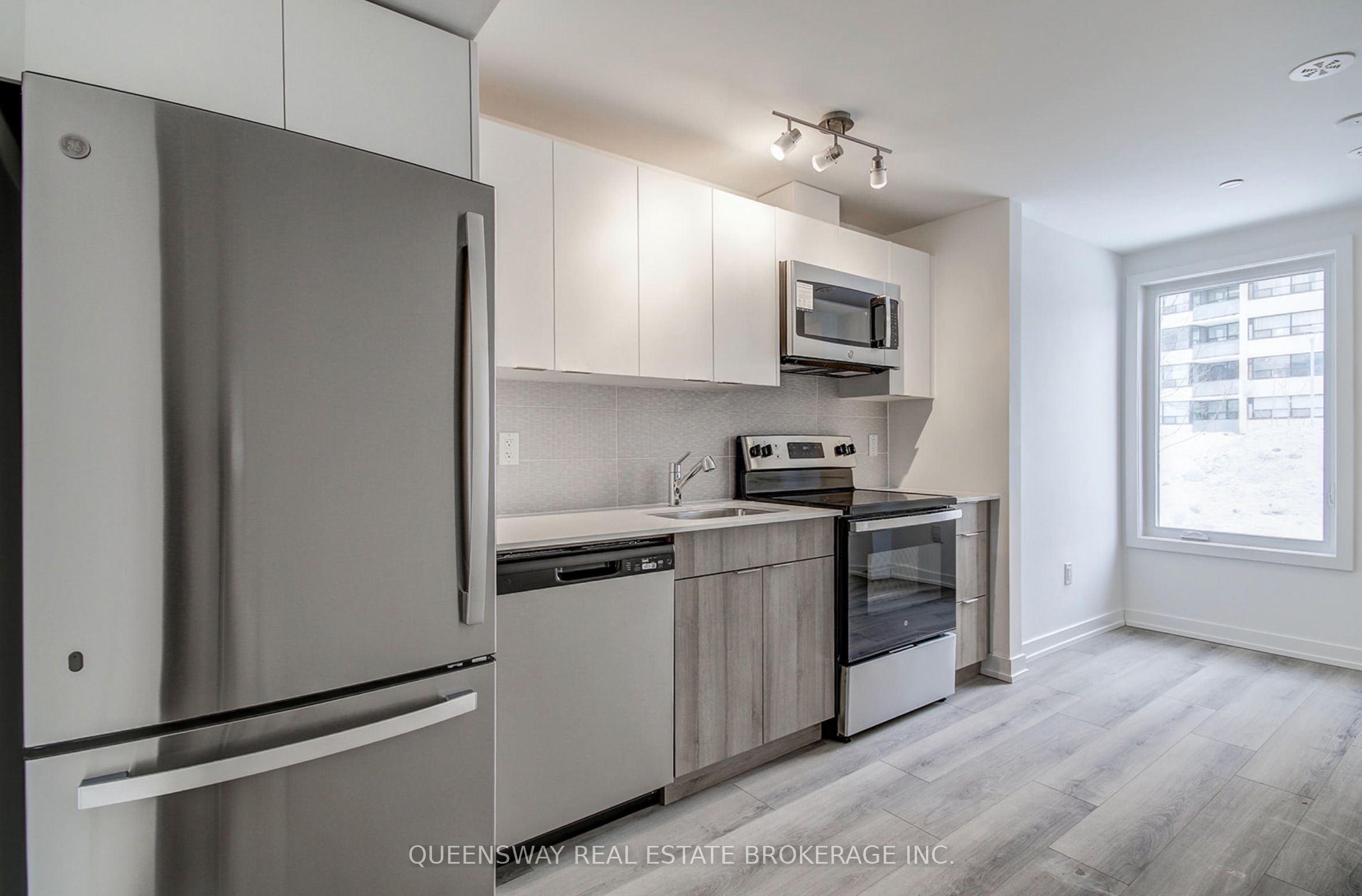 Unit 28 - 3079 pharmacy Avenue, Scarborough 5