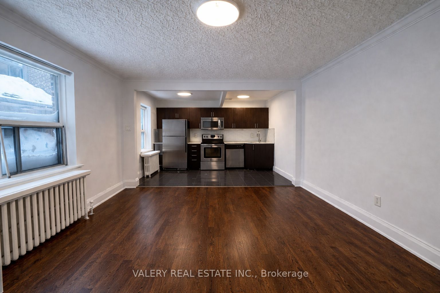 Unit 27 - 2404 Queen Street E, Scarborough 3