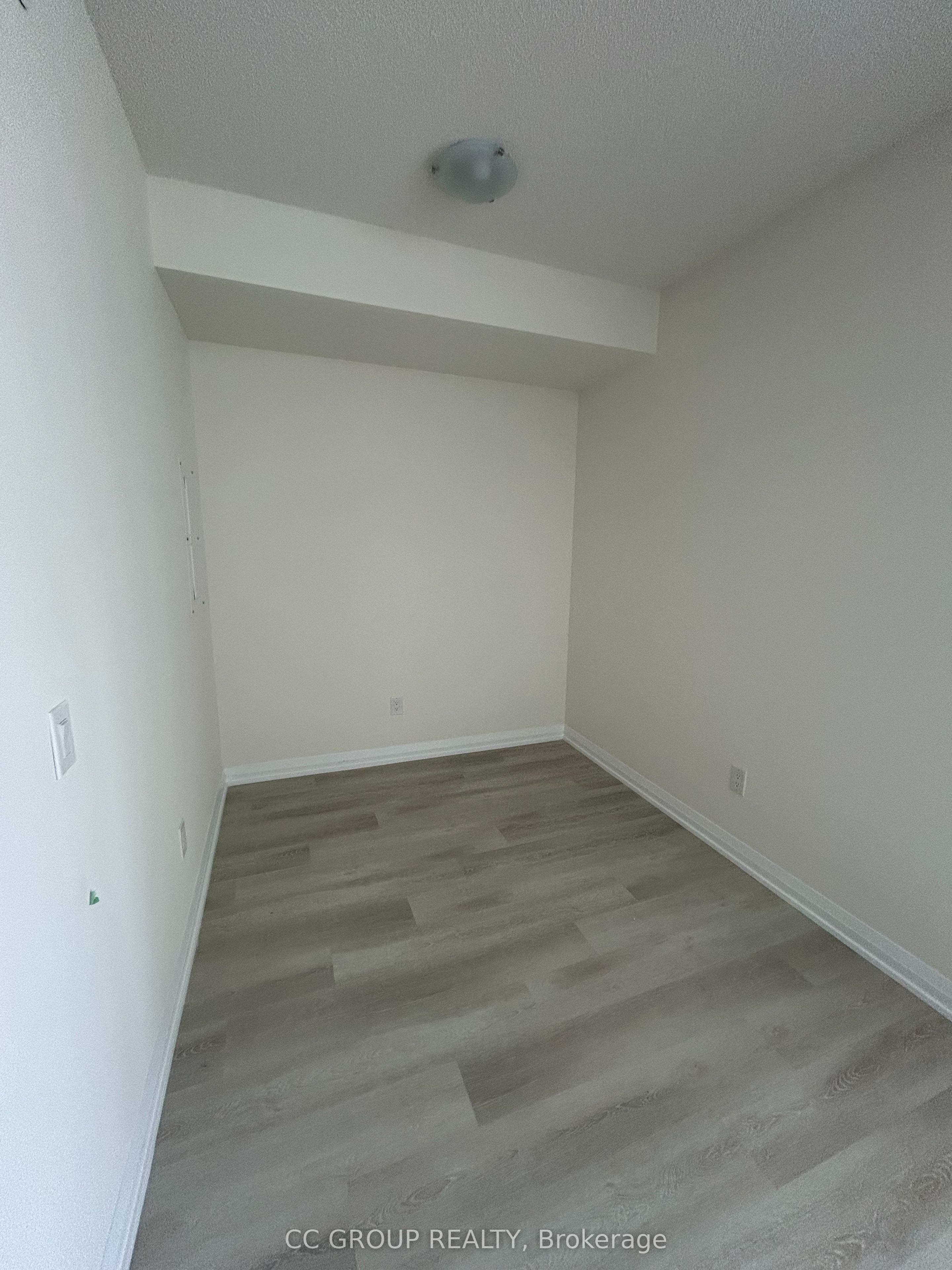 Unit 1423 - 3270 Sheppard Avenue E, Scarborough 3