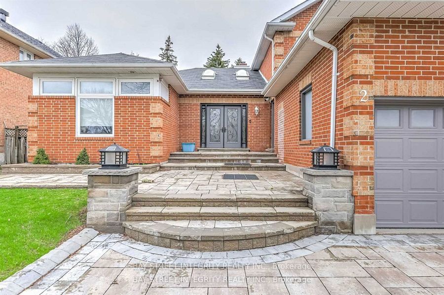 2 Lonsdale Court, Markham 2