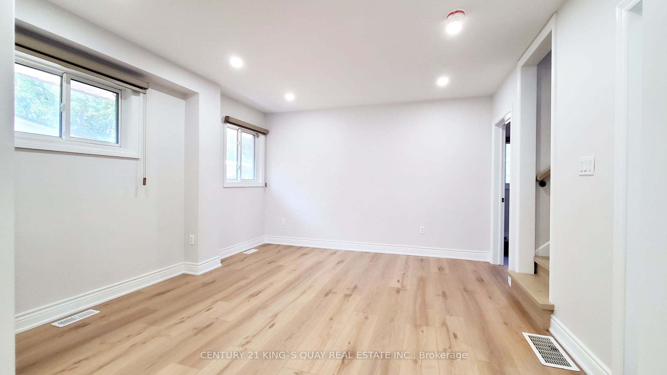 80 Main Street, Markham 5
