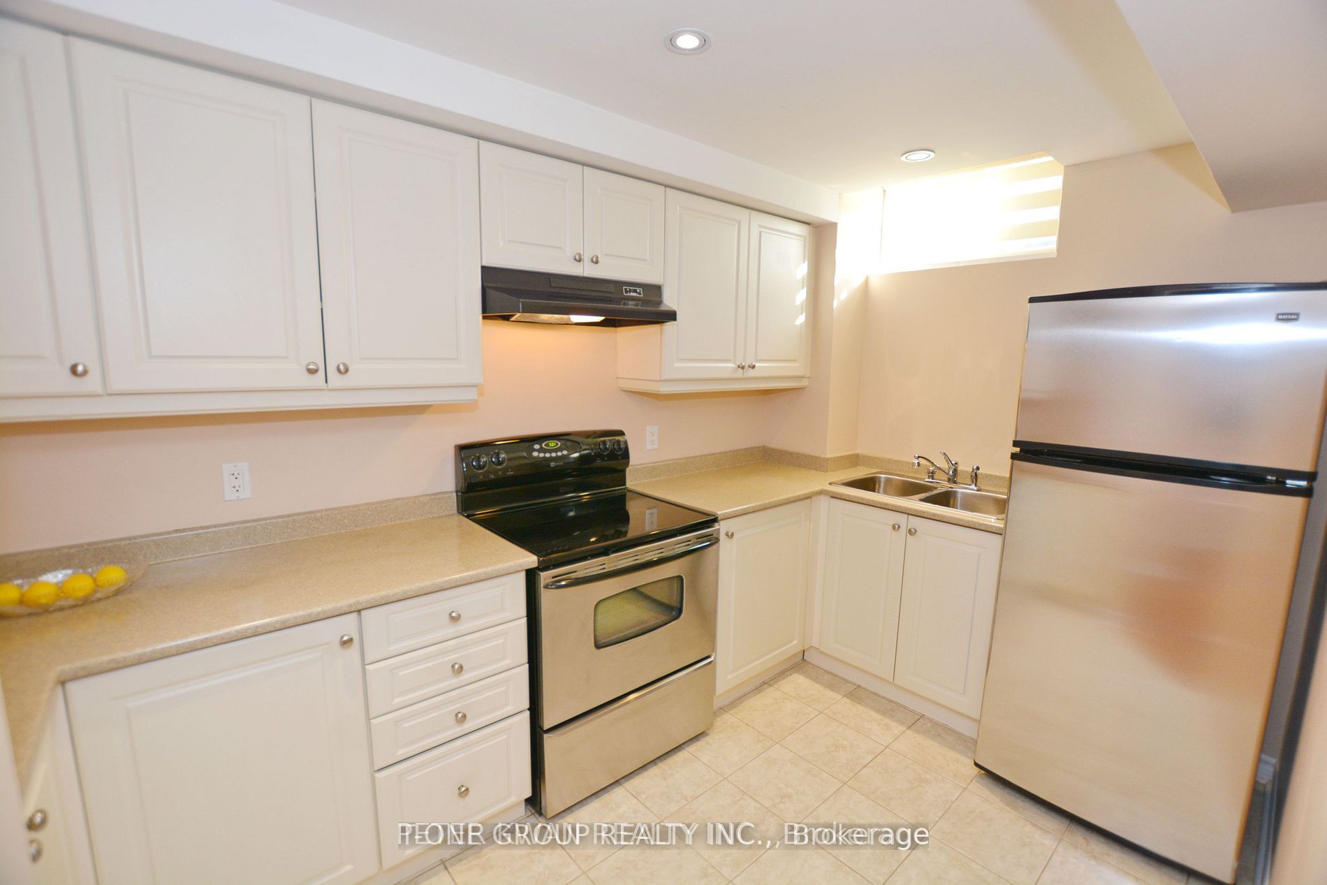 Unit Lower - 45 Coranto Way, Vaughan 5