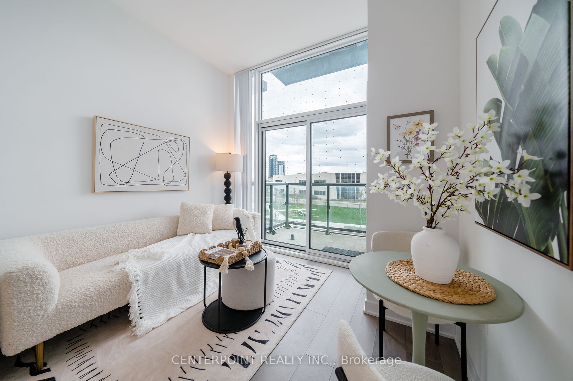 Unit 219 - 60 Honeycrisp Crescent, Vaughan 4