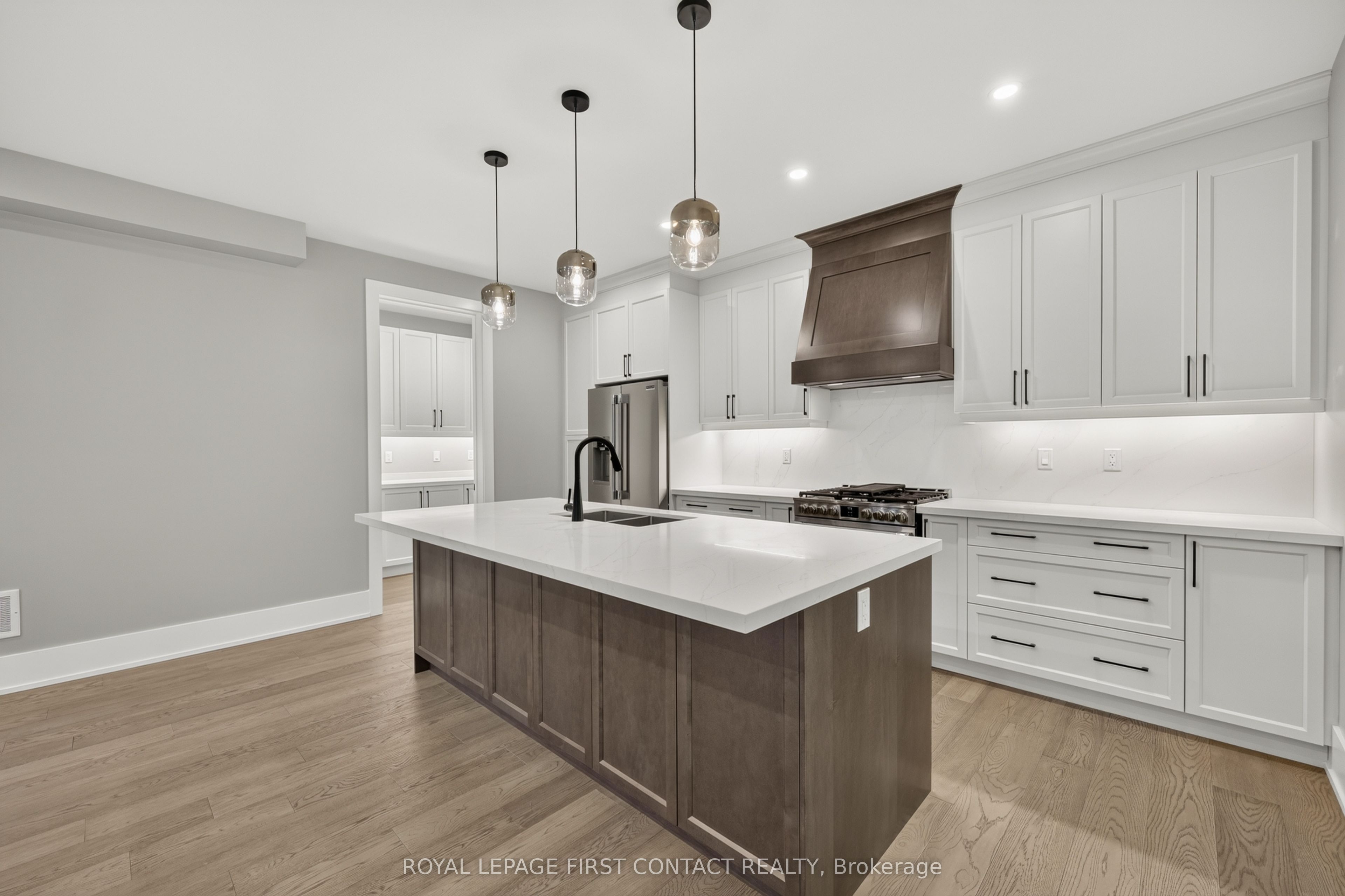 Unit Upper - 933 7th Line, Innisfil 5