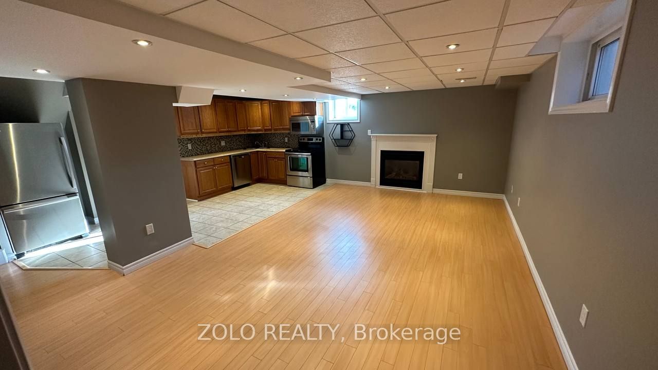 68 Milligan Street E, Bradford West Gwillimbury 2