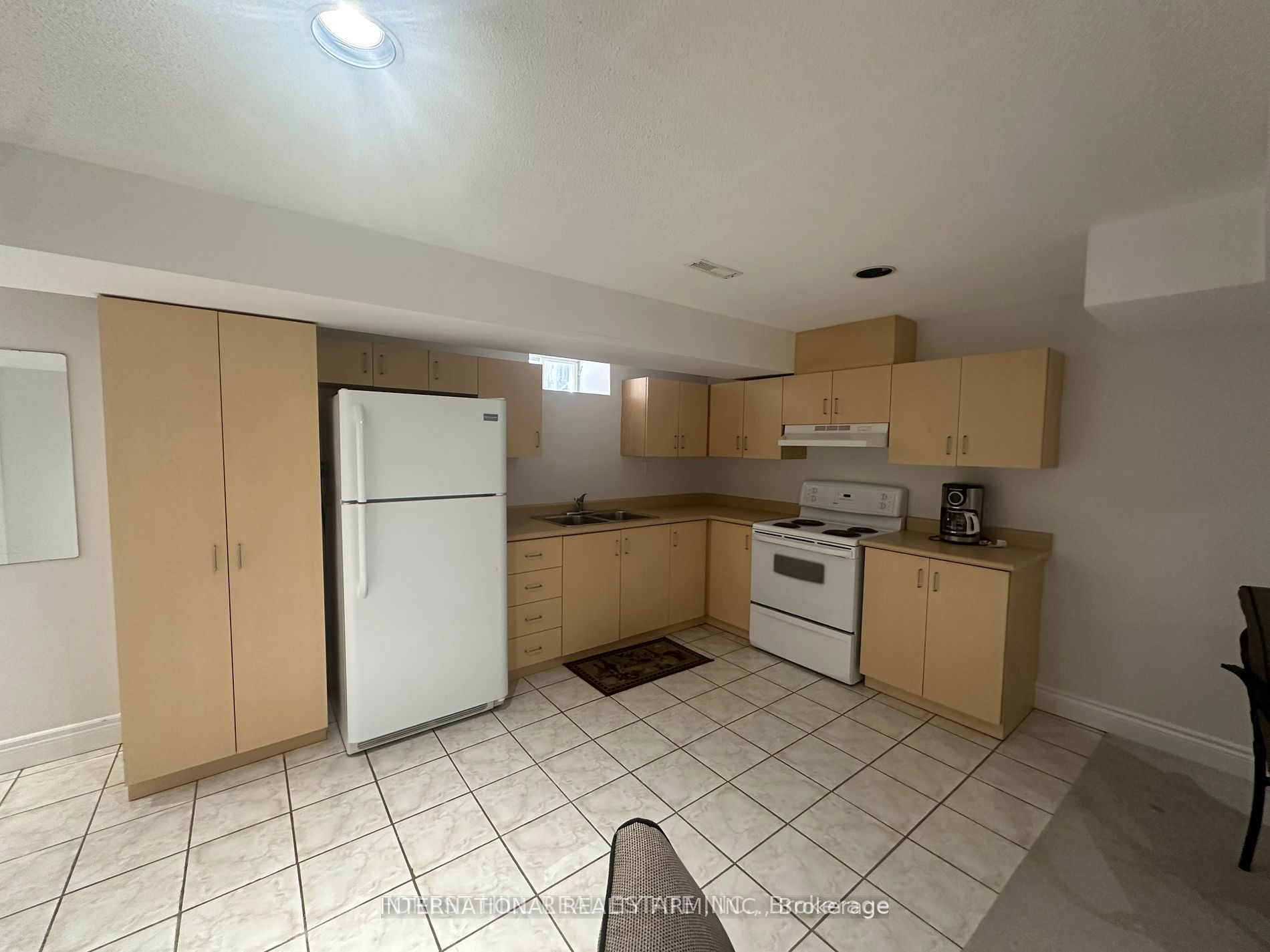 Unit Basement - 156 Jefferson Forest Drive, Richmond Hill 3