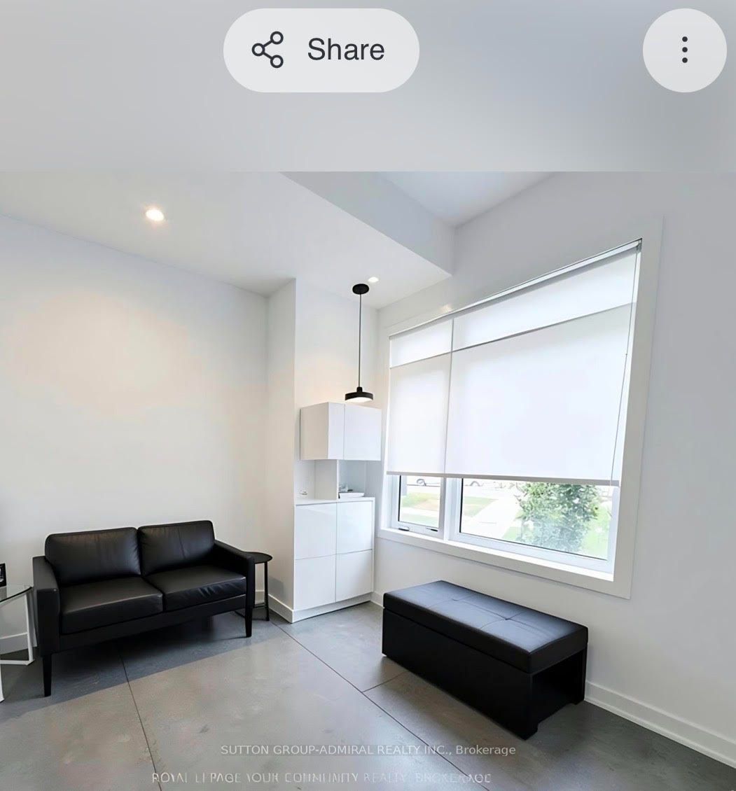 Unit 35 - 370 Red Maple Road, Richmond Hill 2