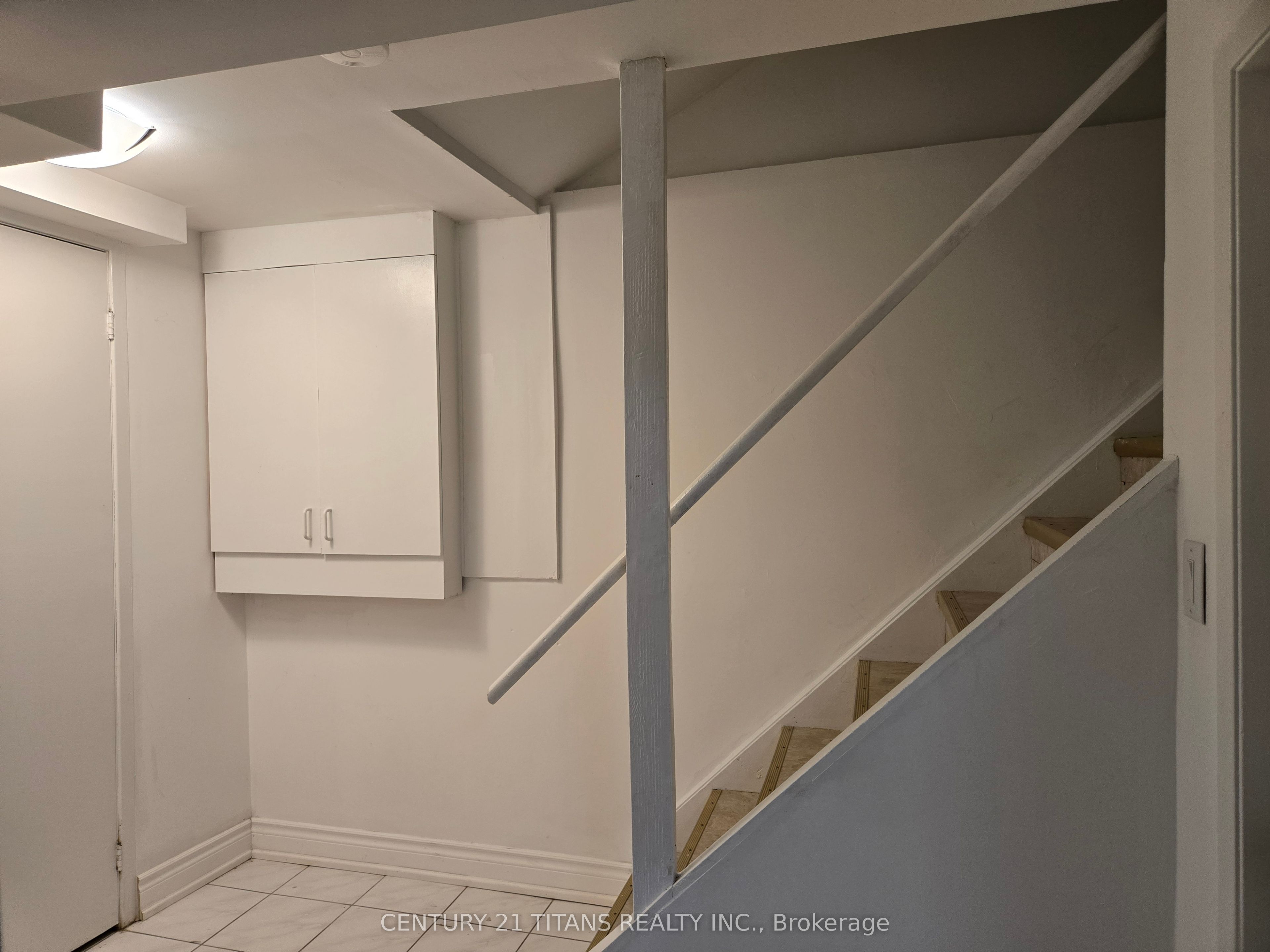 Unit Lower - 59 William Honey Crescent, Markham 5