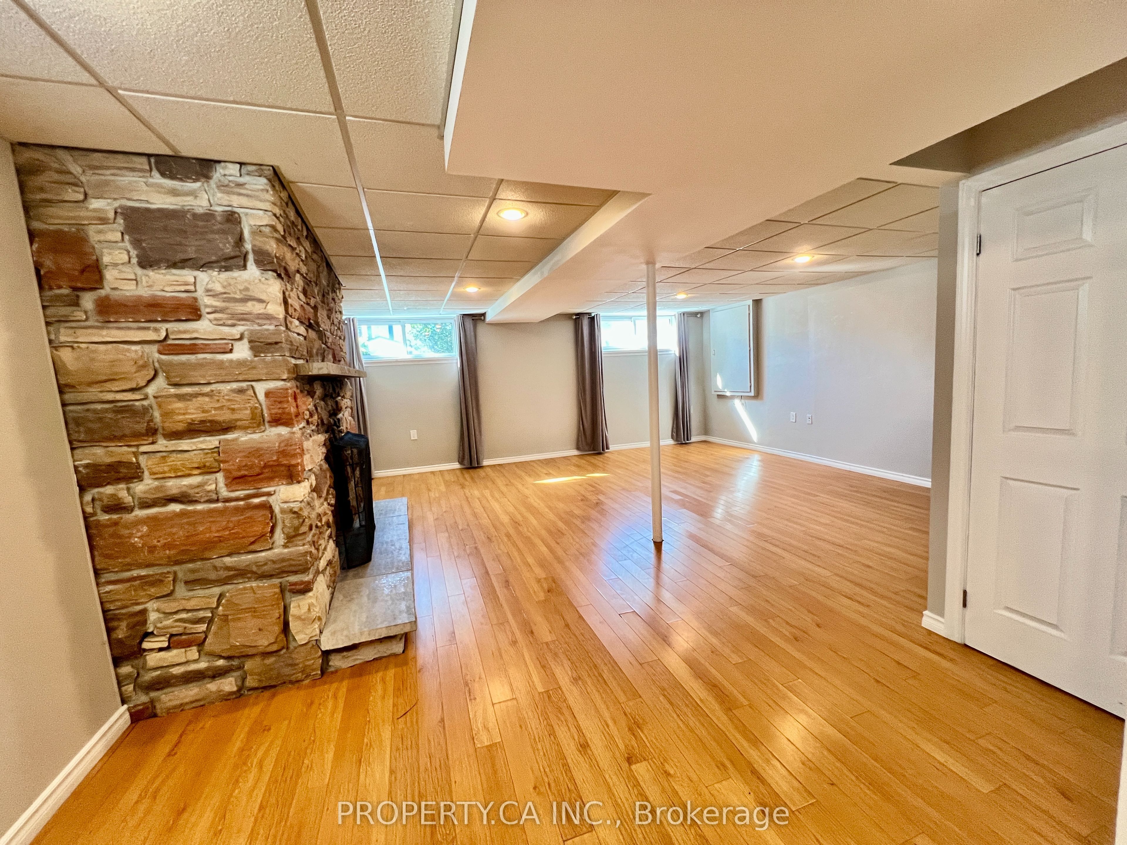 Unit Lower - 205 Talbot Crescent, Newmarket 2