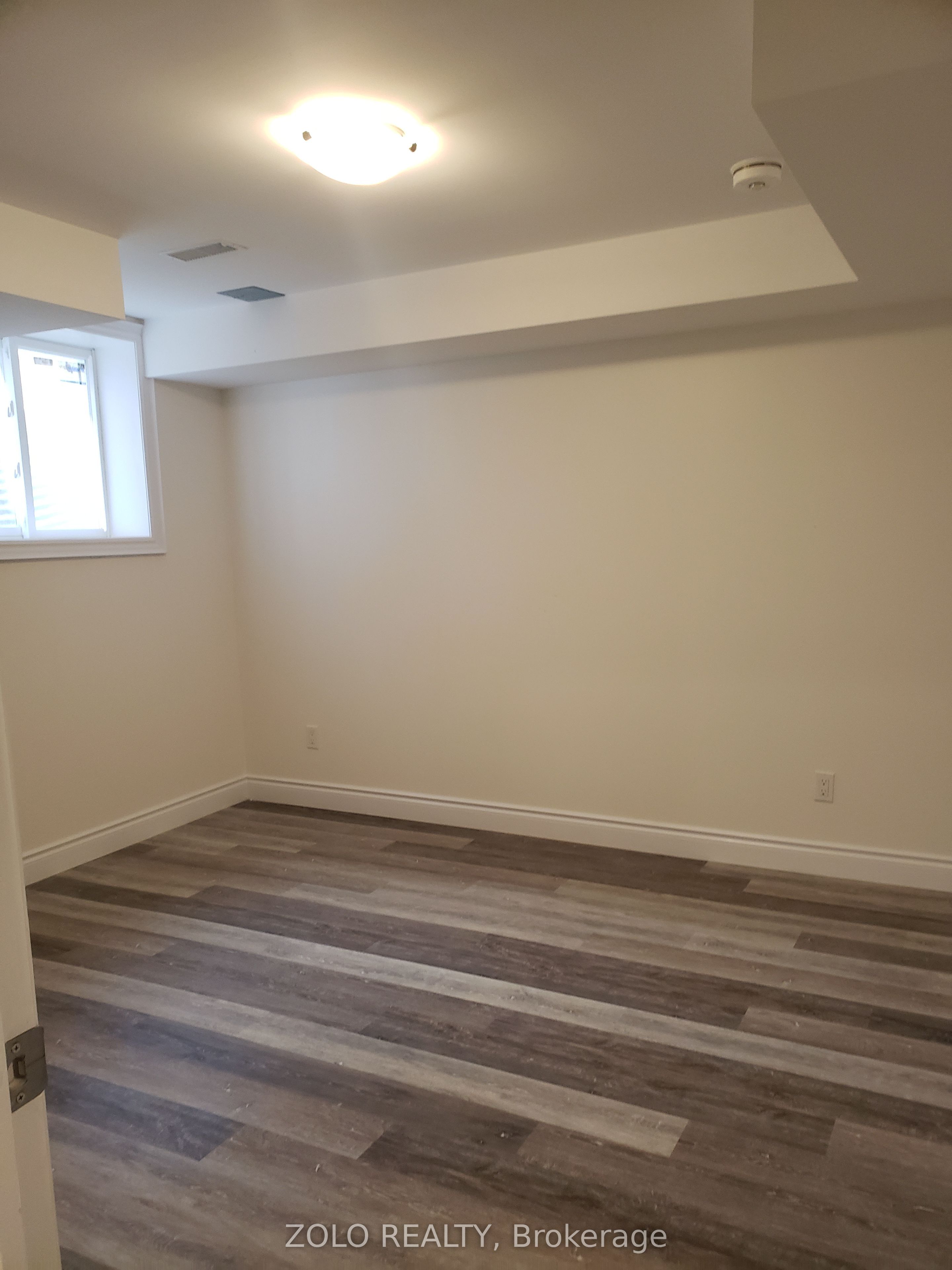 Unit Lower - 58 Gibson Circle, Bradford West Gwillimbury 4