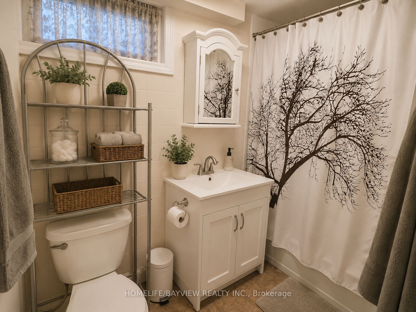 Unit Lower Level - 338 Lorne Avenue, Newmarket 4