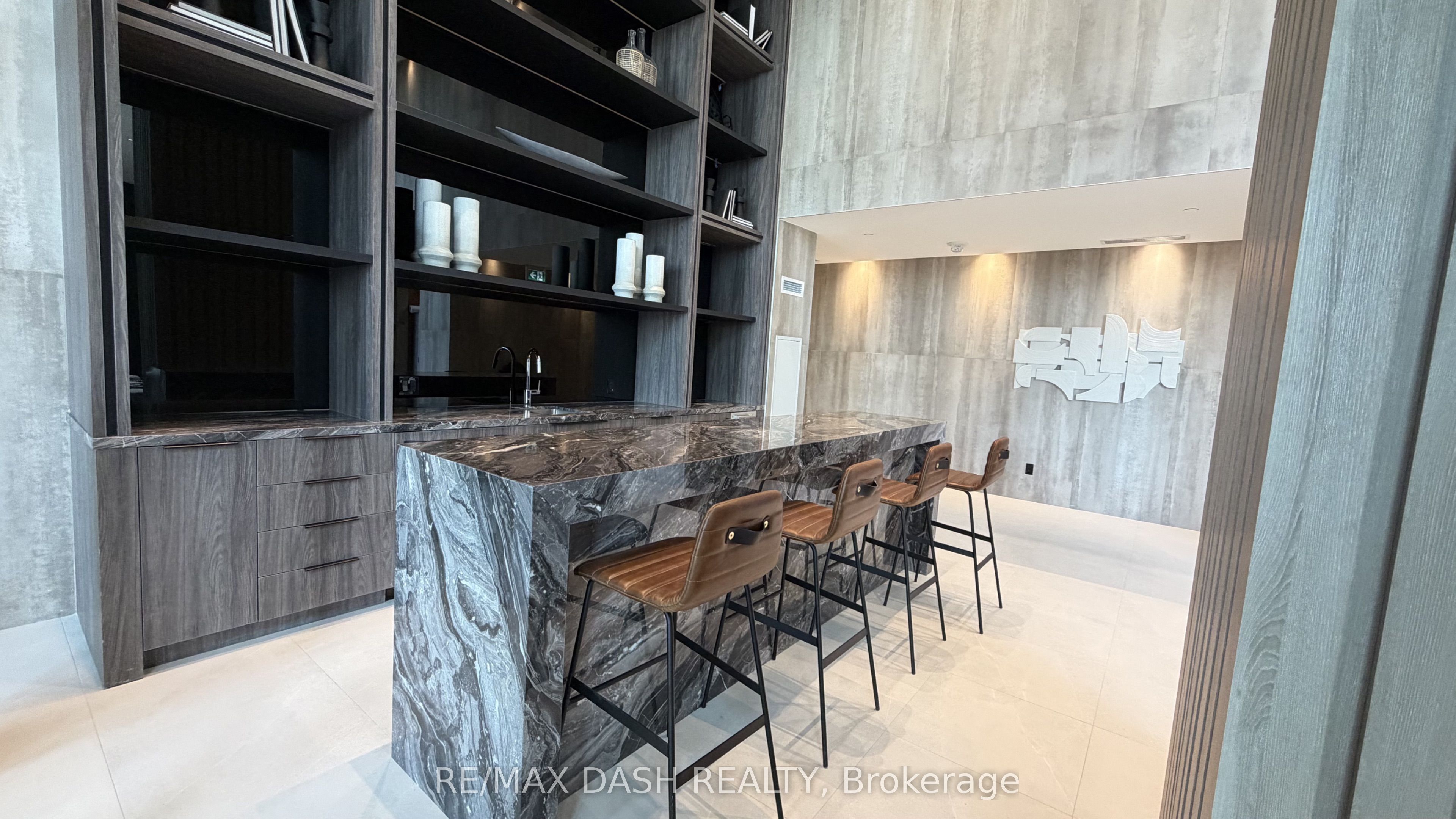 Unit 2015 - 6 Flavelle Trail, Vaughan 4