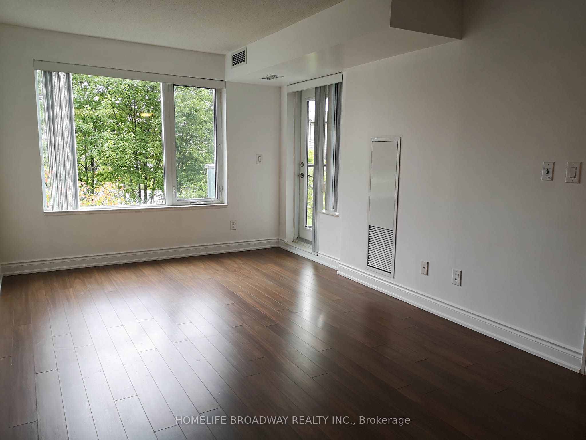 Unit 201 - 273 South Park Road, Markham 4