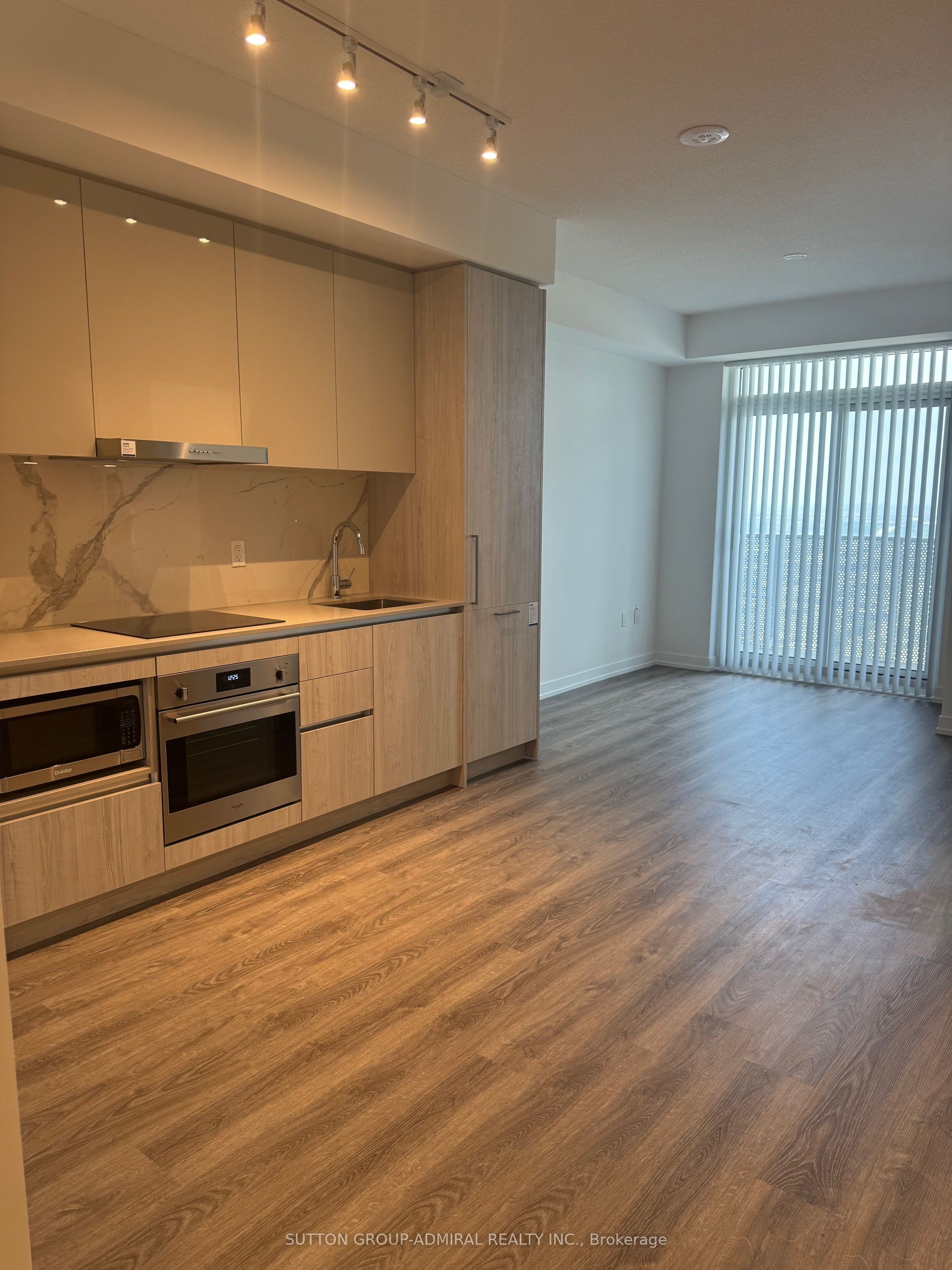 Unit 4910 - 195 Commerce Street, Vaughan 5