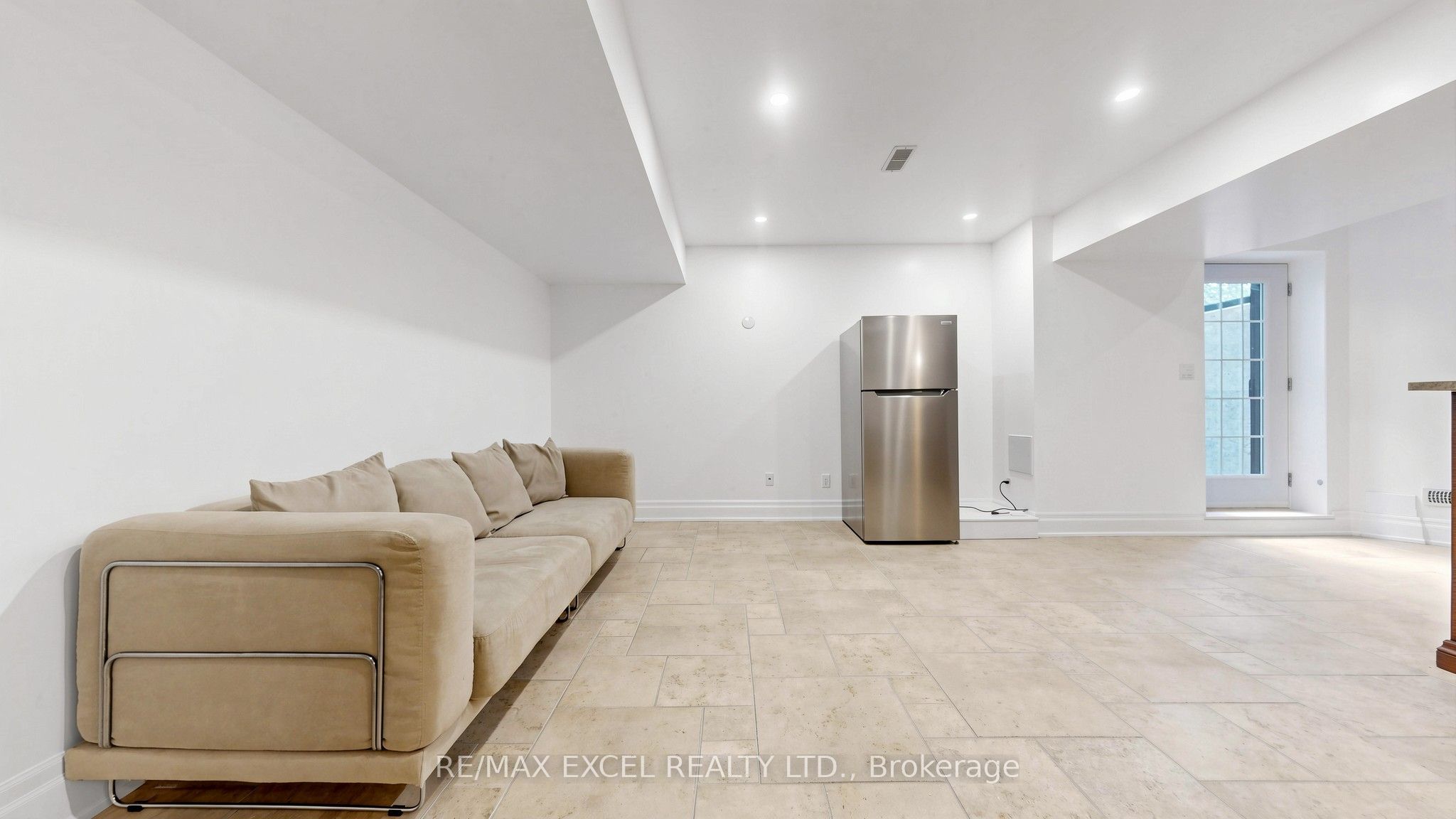 Unit Bsmt - 38 May Avenue, Richmond Hill 5