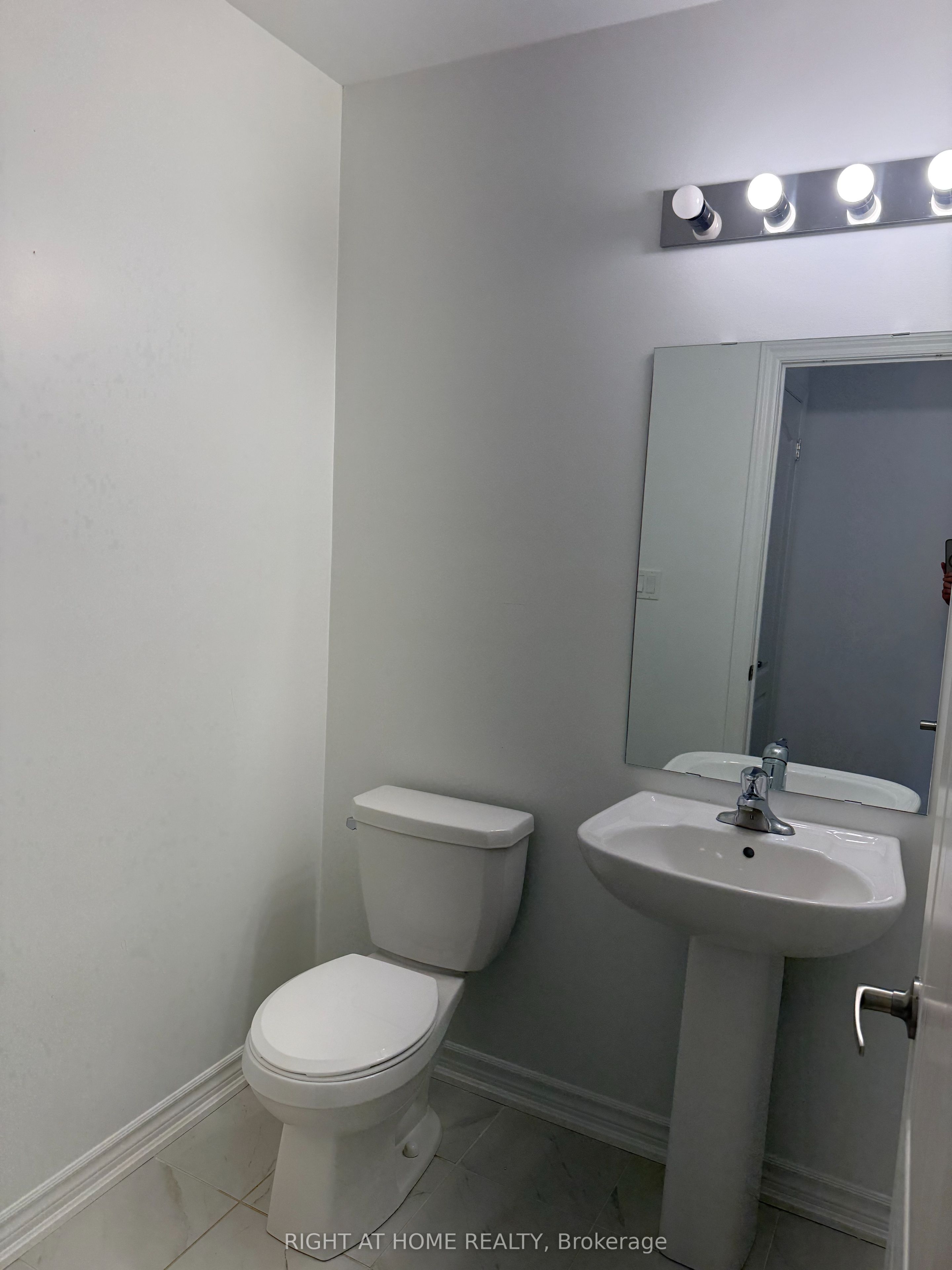 40 Milson Crescent, Essa 5