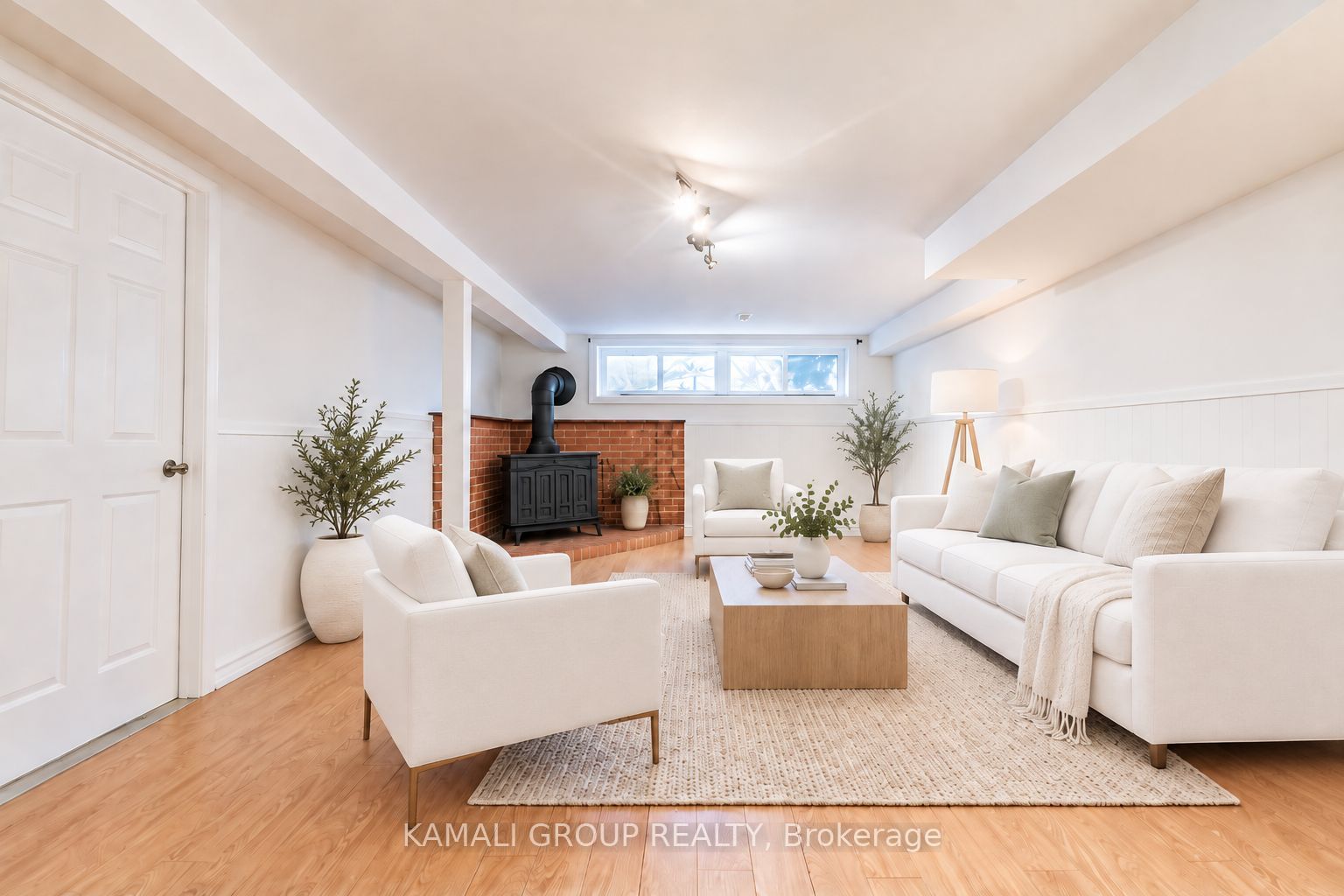 Unit BSMT - 25 Hillview Drive, Newmarket 1