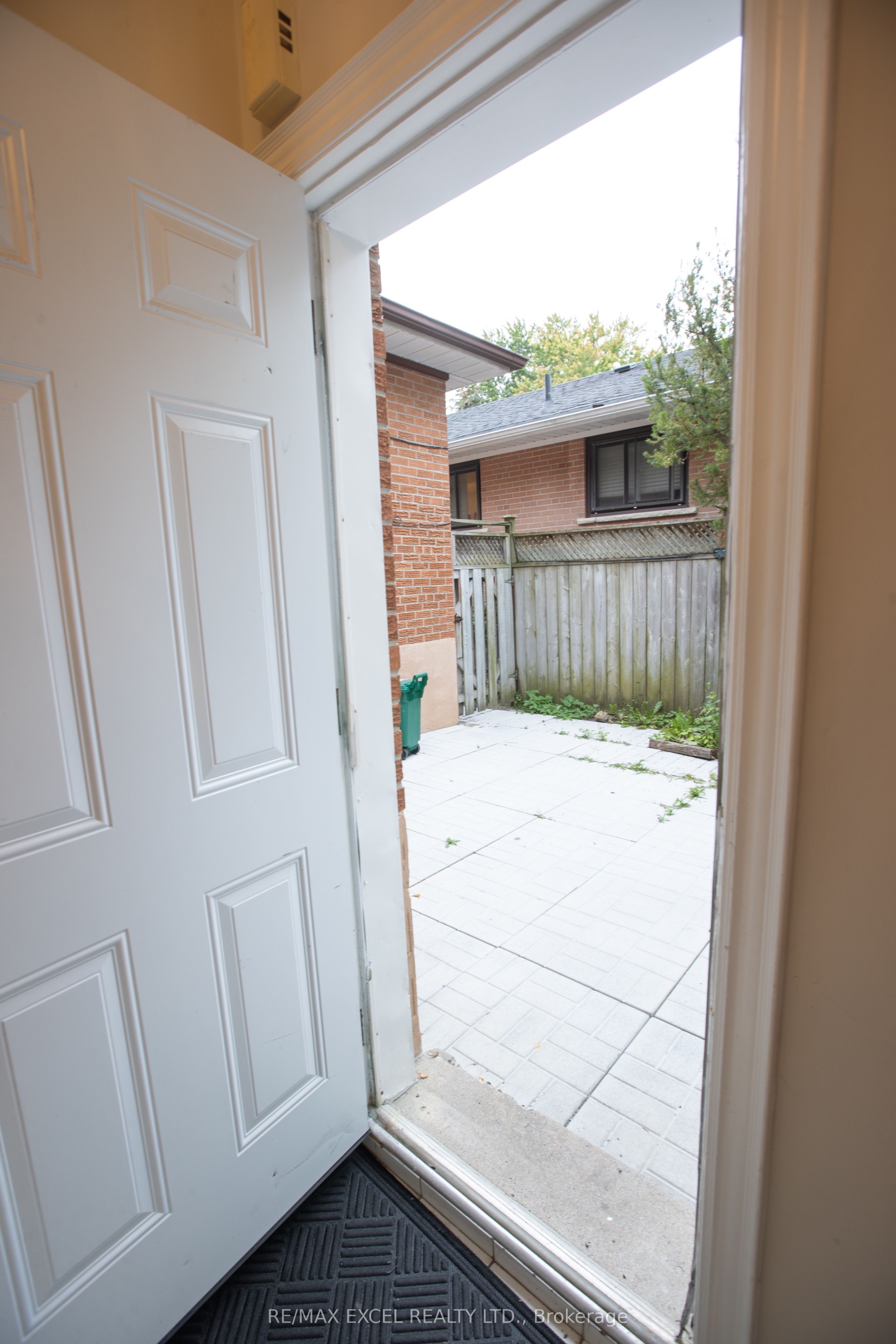Unit Basement - 387 Crosby Avenue, Richmond Hill 3
